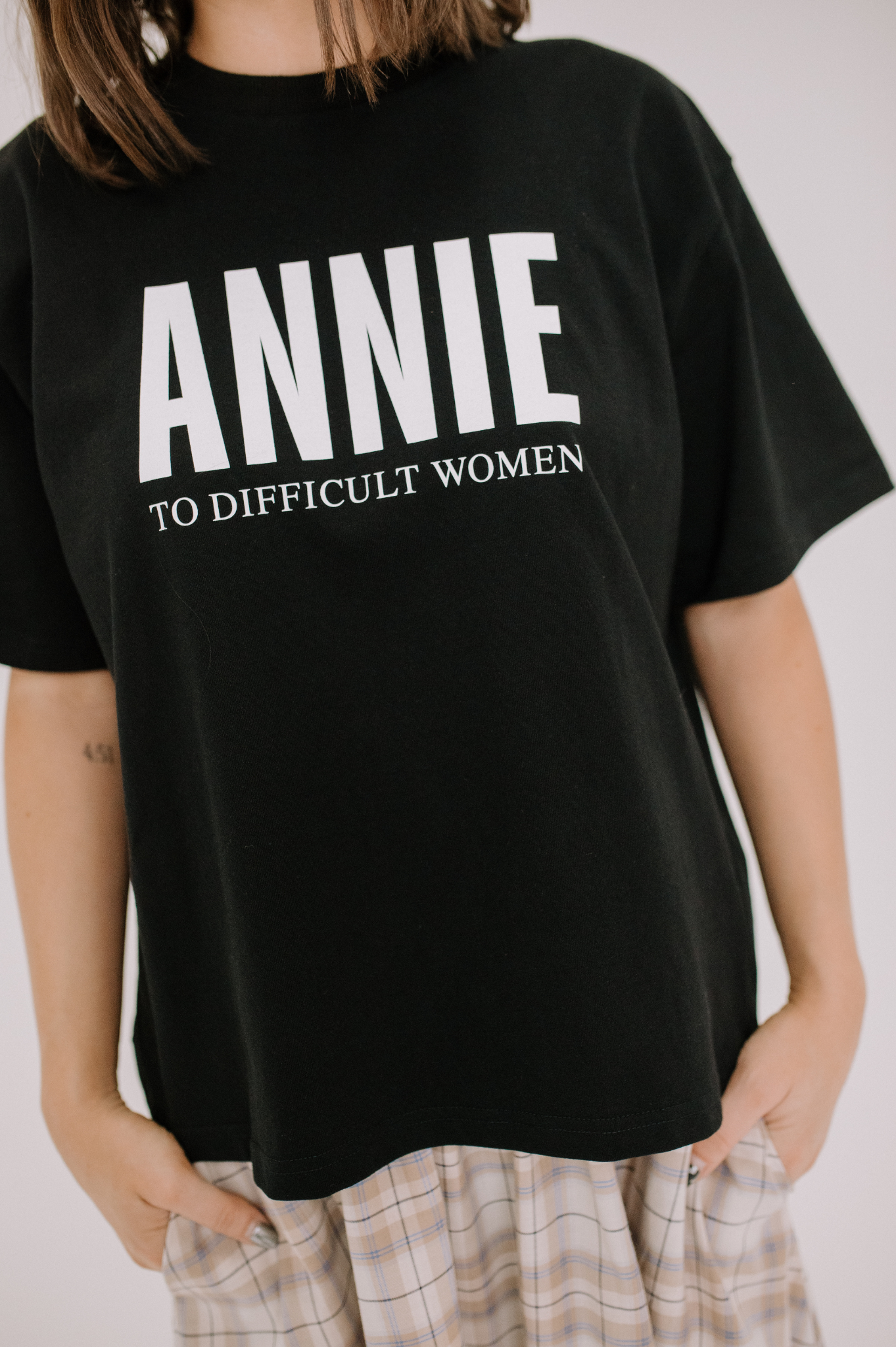 Annie - Annie Tee - Black