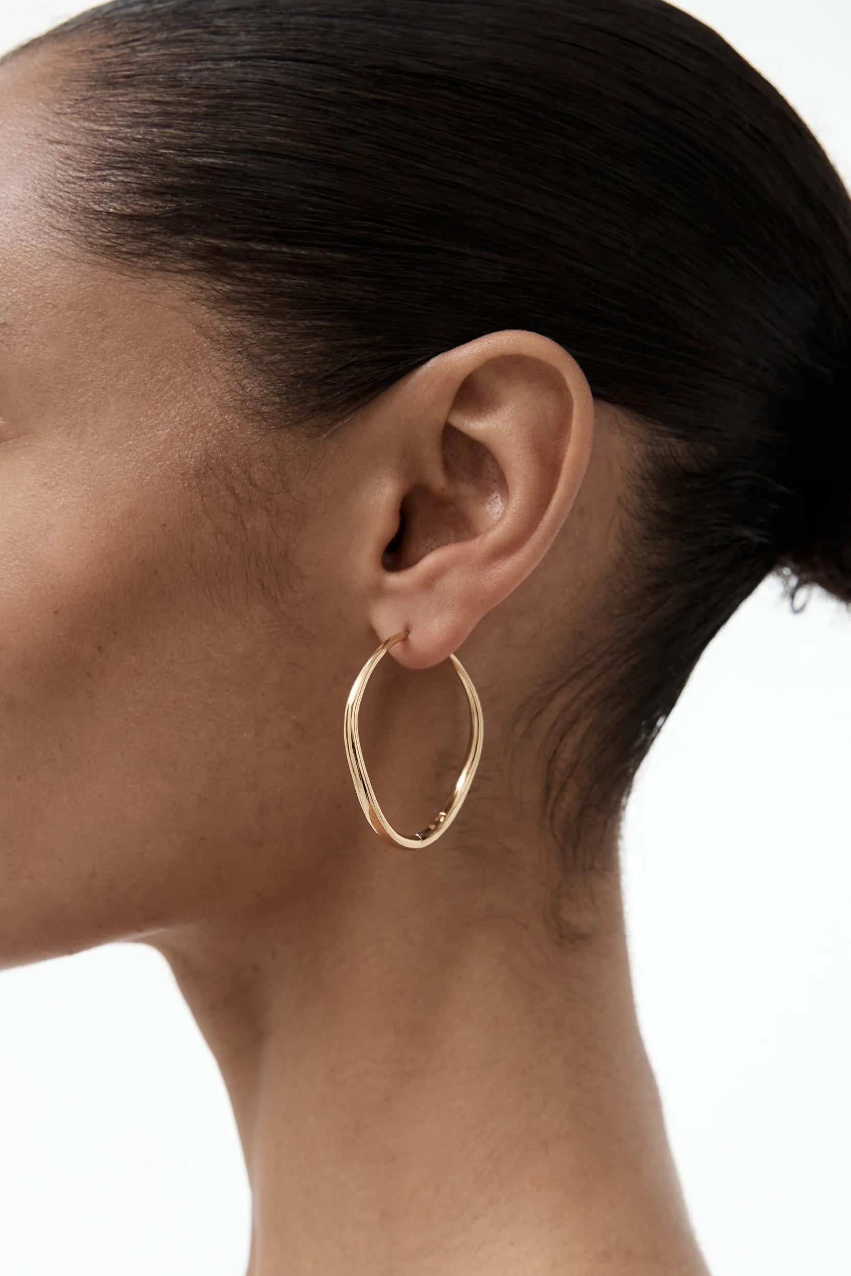 Nina Gordon - Momento Large Hoops - Gold