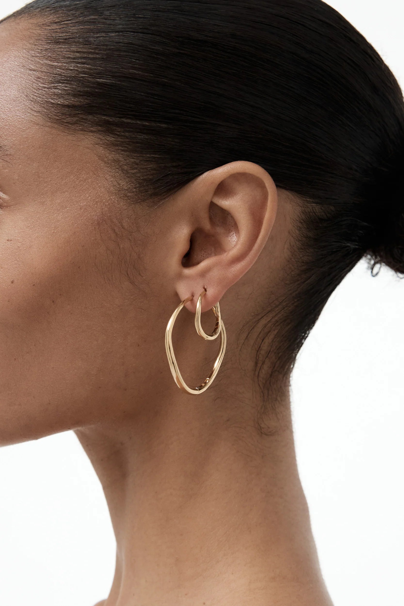 Nina Gordon - Momento Large Hoops - Gold