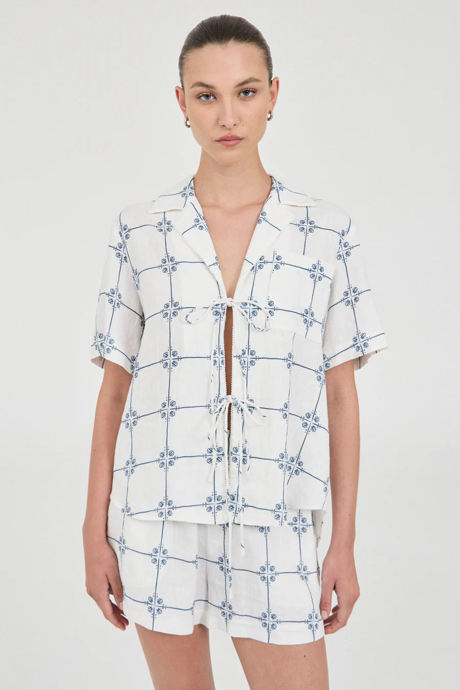 LAST ONE | Friend Of Audrey - Seashell Linen Tie Top - Seashell