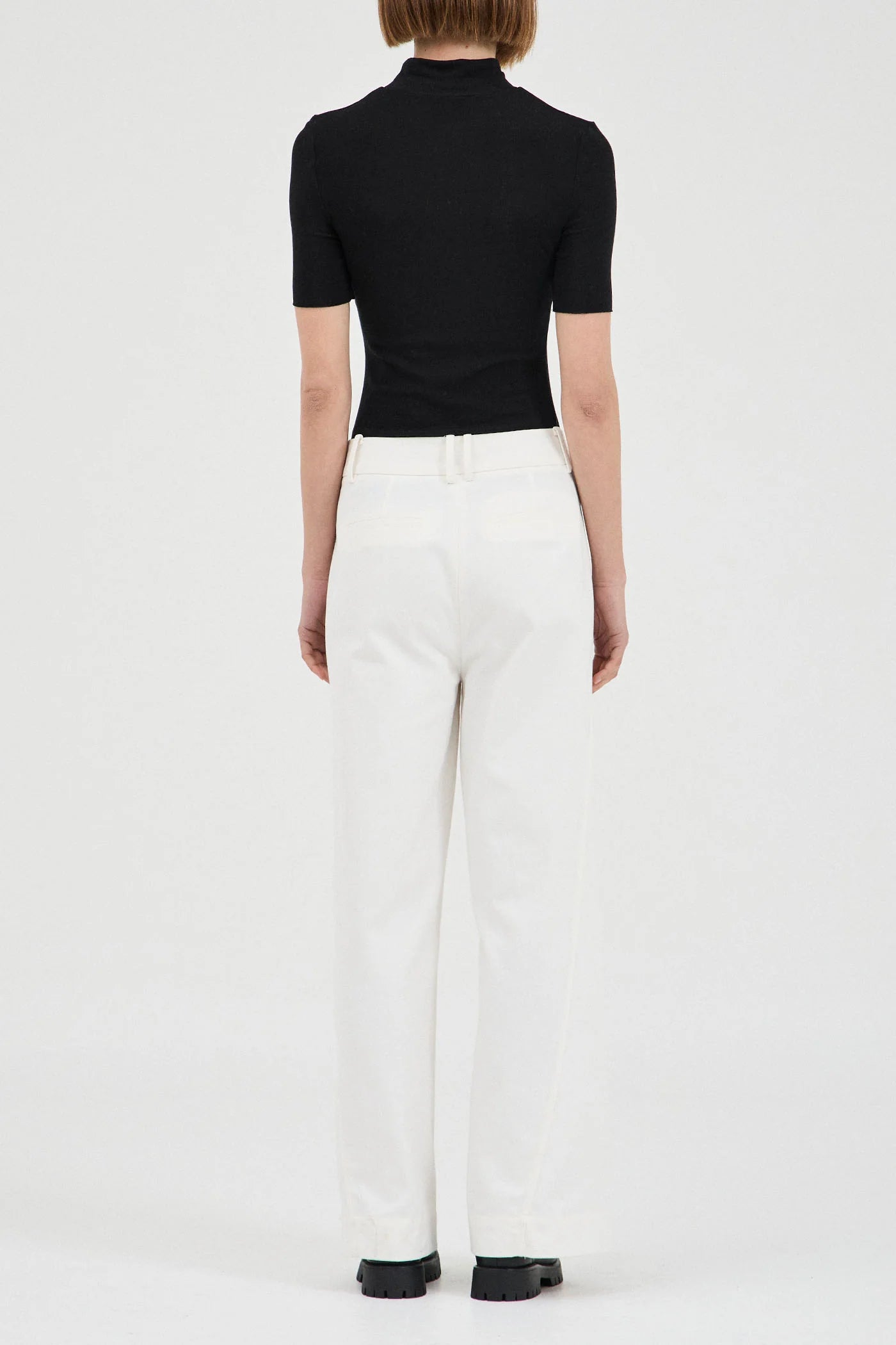 Friend of Audrey - Tencel Wool Short Sleeve Top - Black