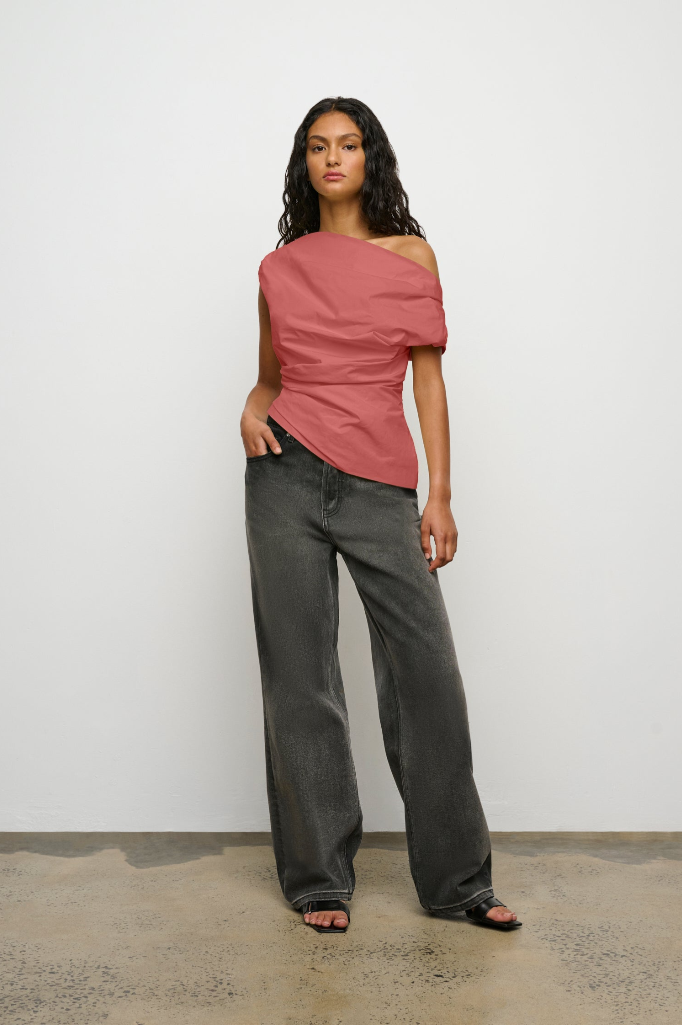One of Others - Pallas Top - Washed Red