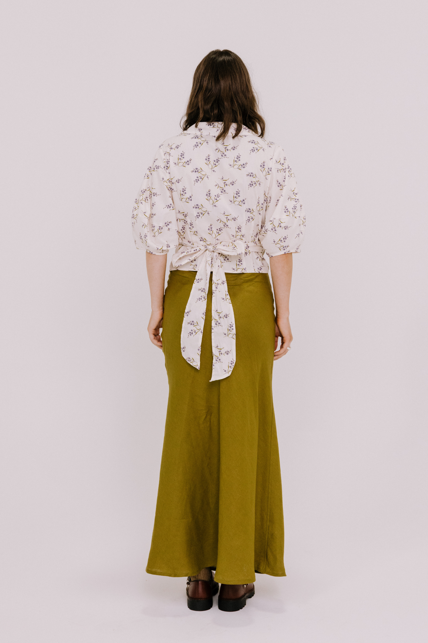 Annie - Lydia Wrap Blouse - White Winter Floral