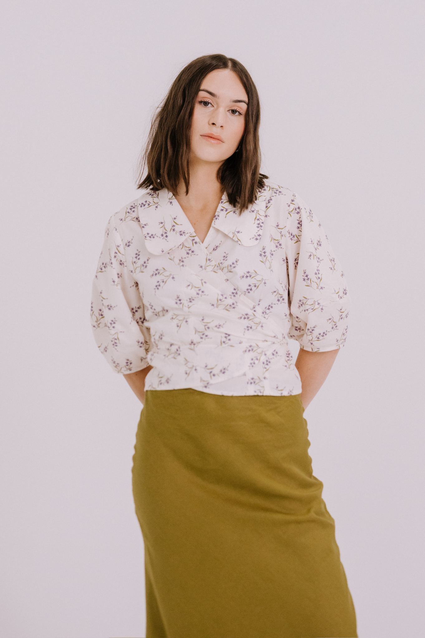 Annie - Lydia Wrap Blouse - White Winter Floral