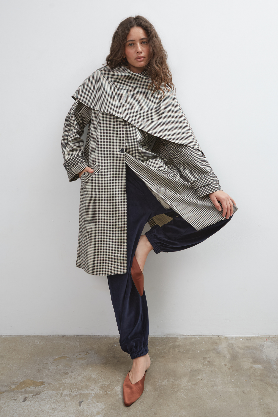 Commonplace - Lady Gingham Trench - Black White