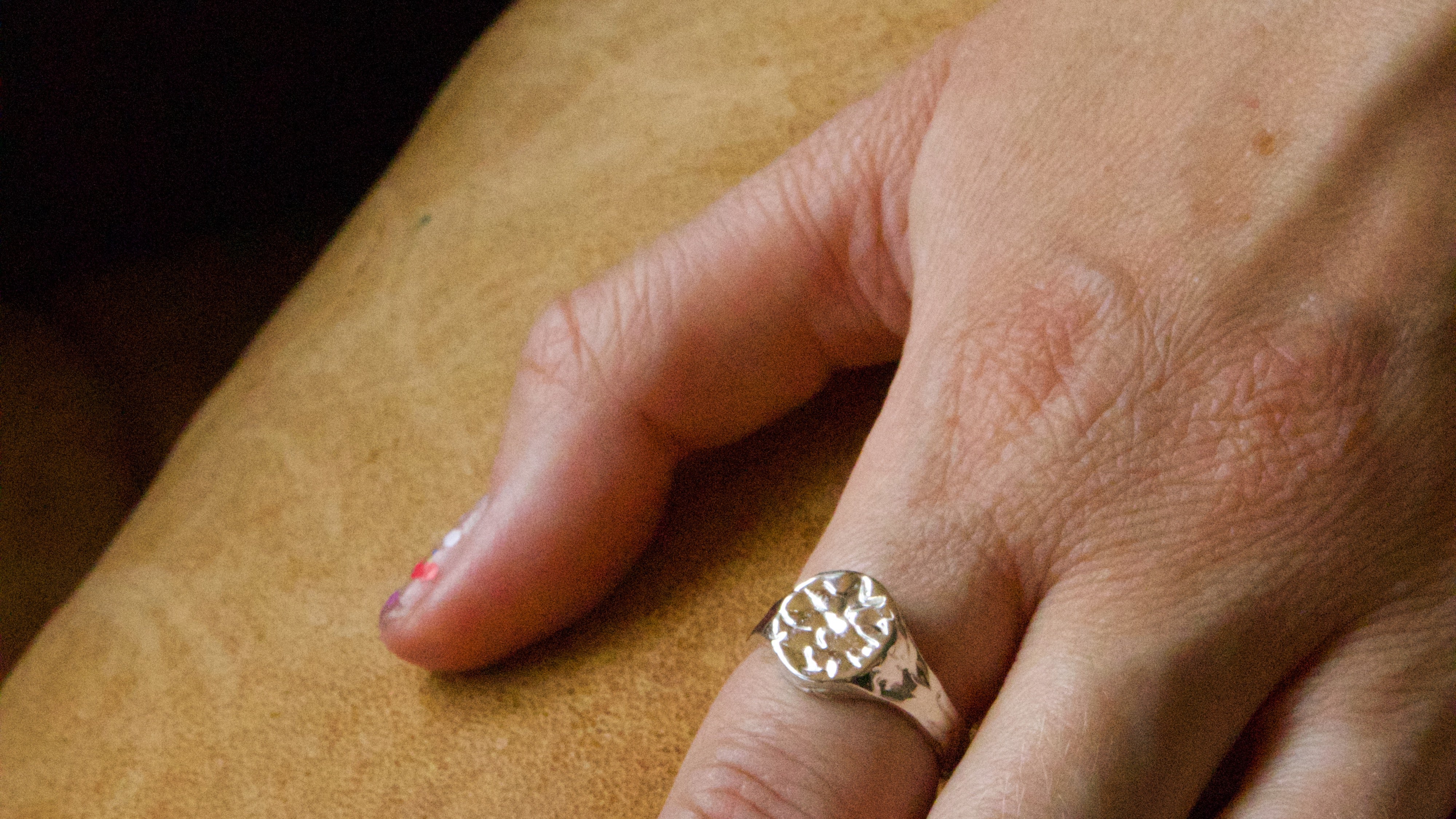 Jassher - Circle Lava Signet Ring - Sterling Silver