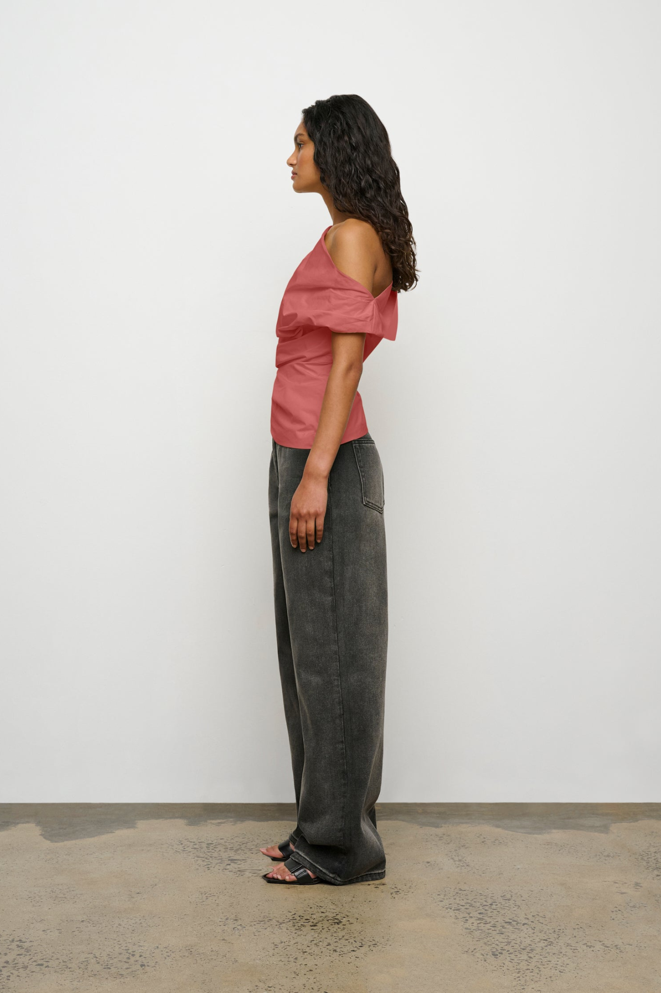 One of Others - Pallas Top - Washed Red