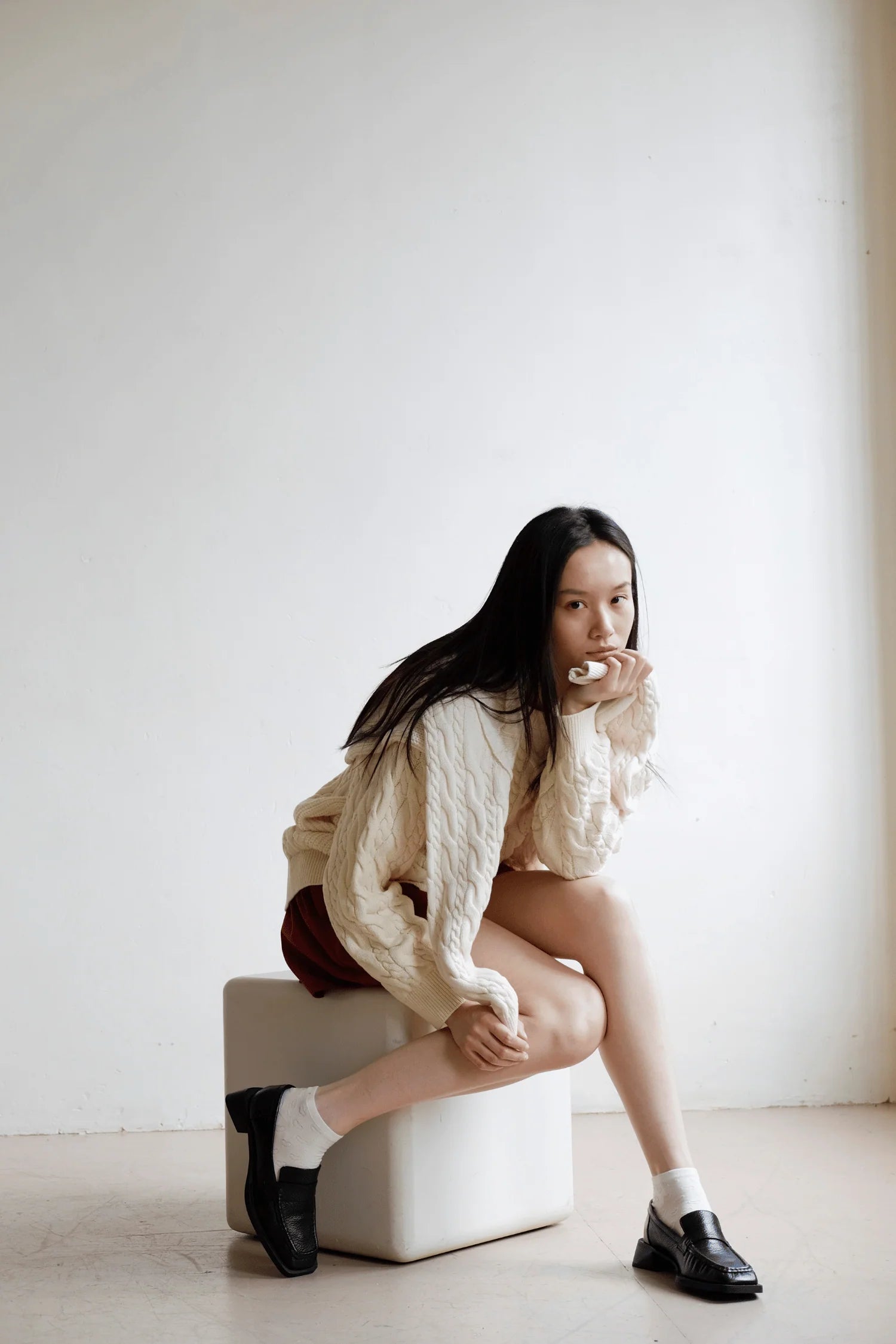 Commonplace Essentials - Chelsea Loafer - Black