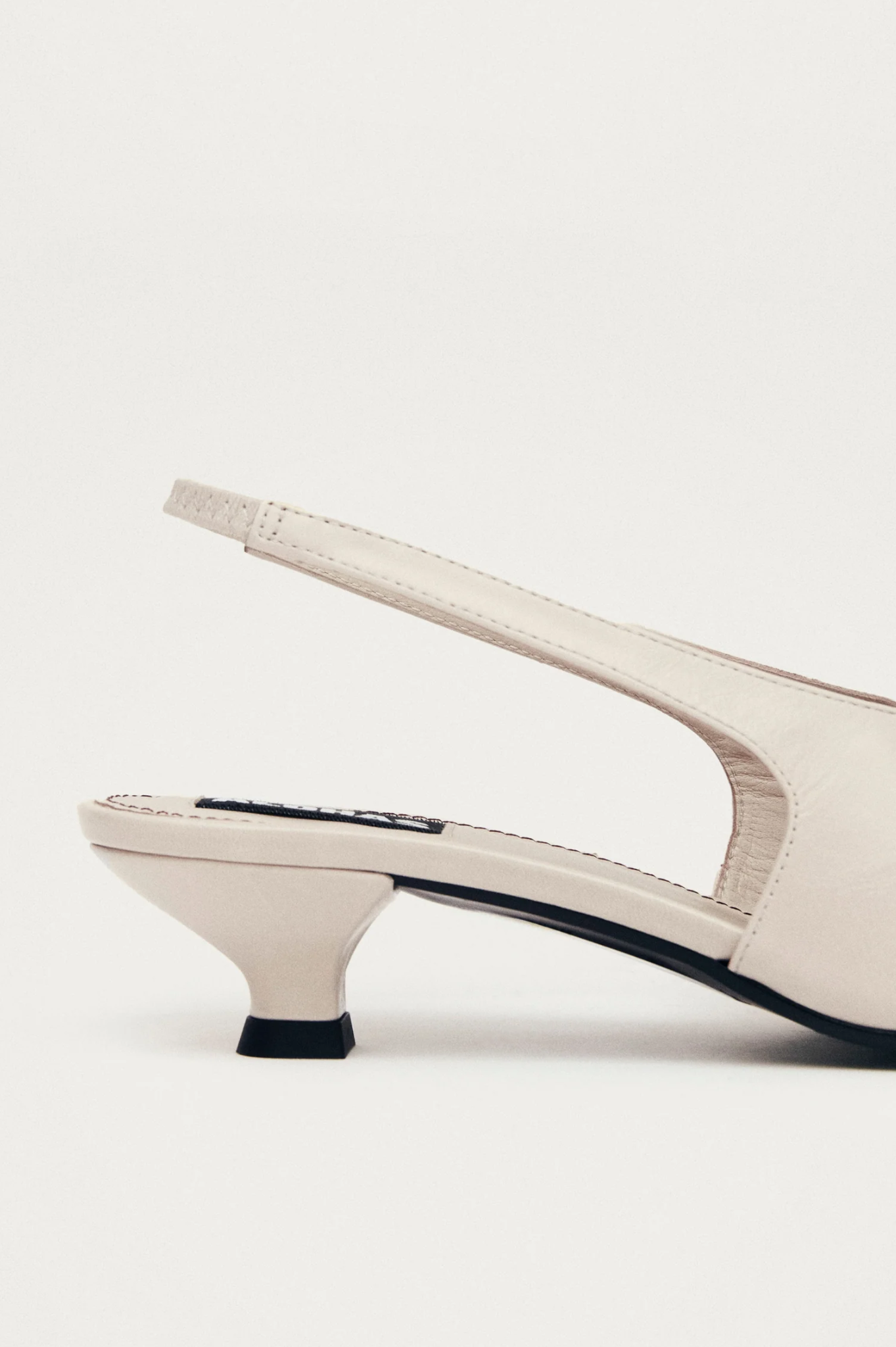 Alohas - Eros Cream Leather Pumps - Cream
