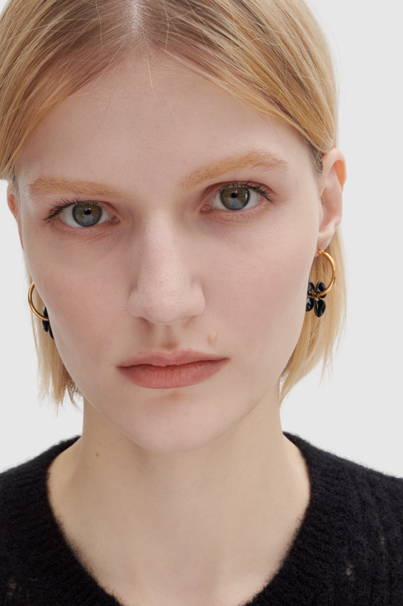 A.P.C - Creole Fleur Earrings - Gold & Black