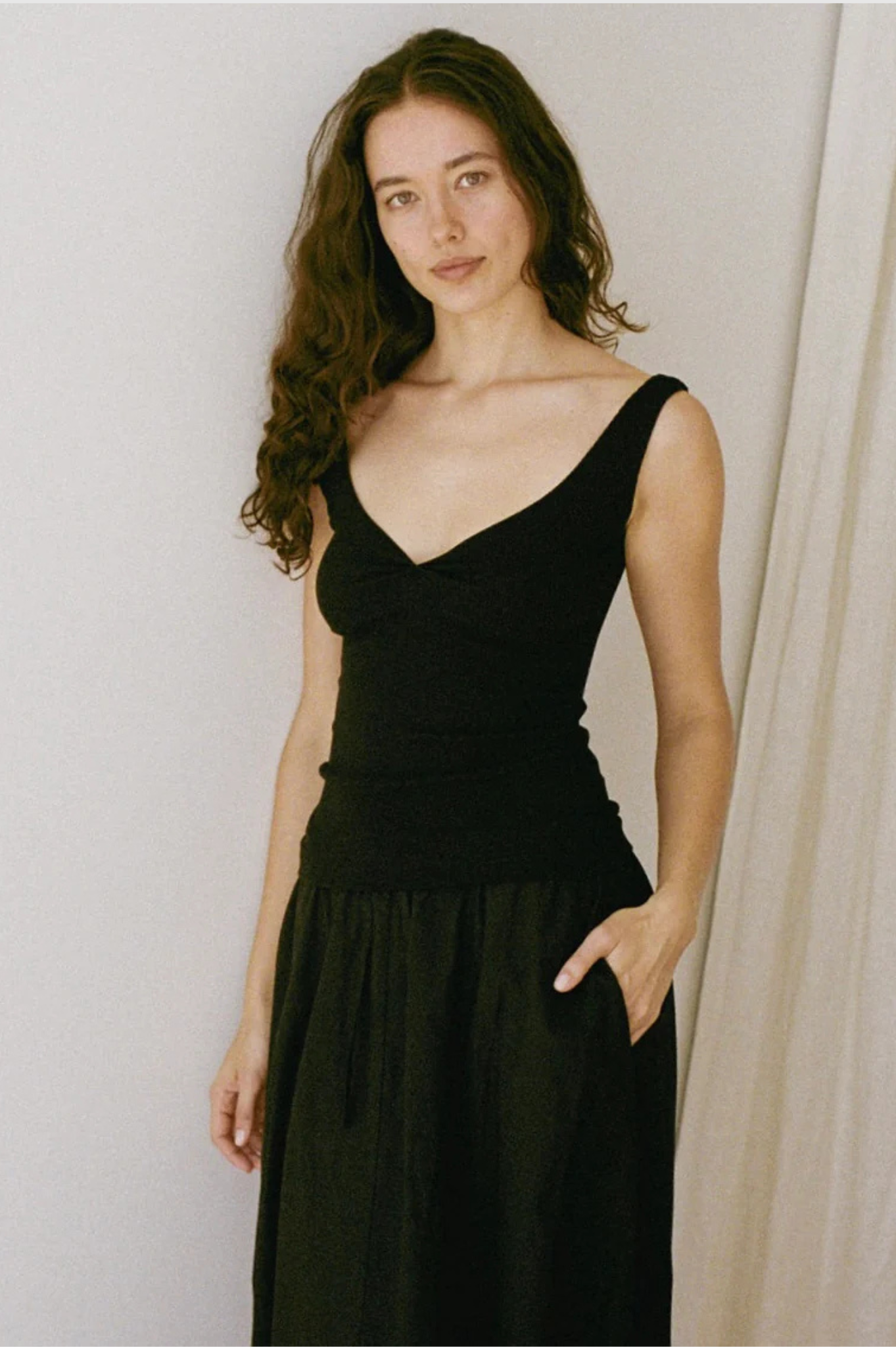 Dominique Healy - Jill Tank - Black