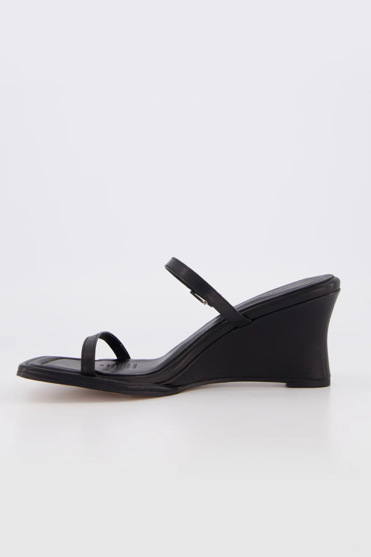 Bronwyn - Daria - Black
