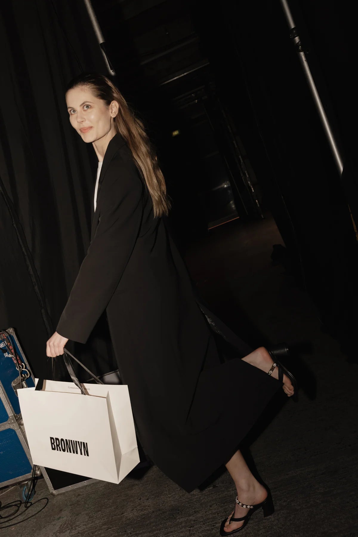 Bronwyn - Leilani - Black