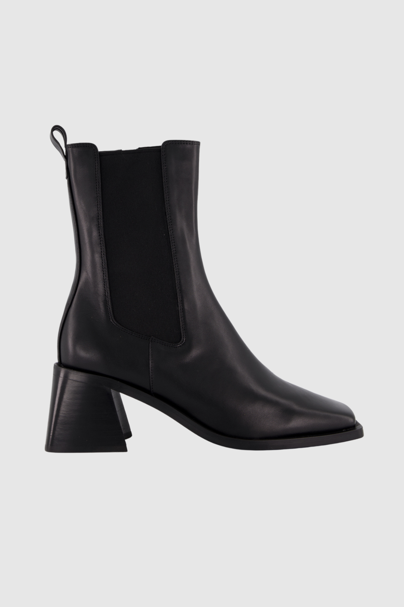 Bronwyn - Magda - Black