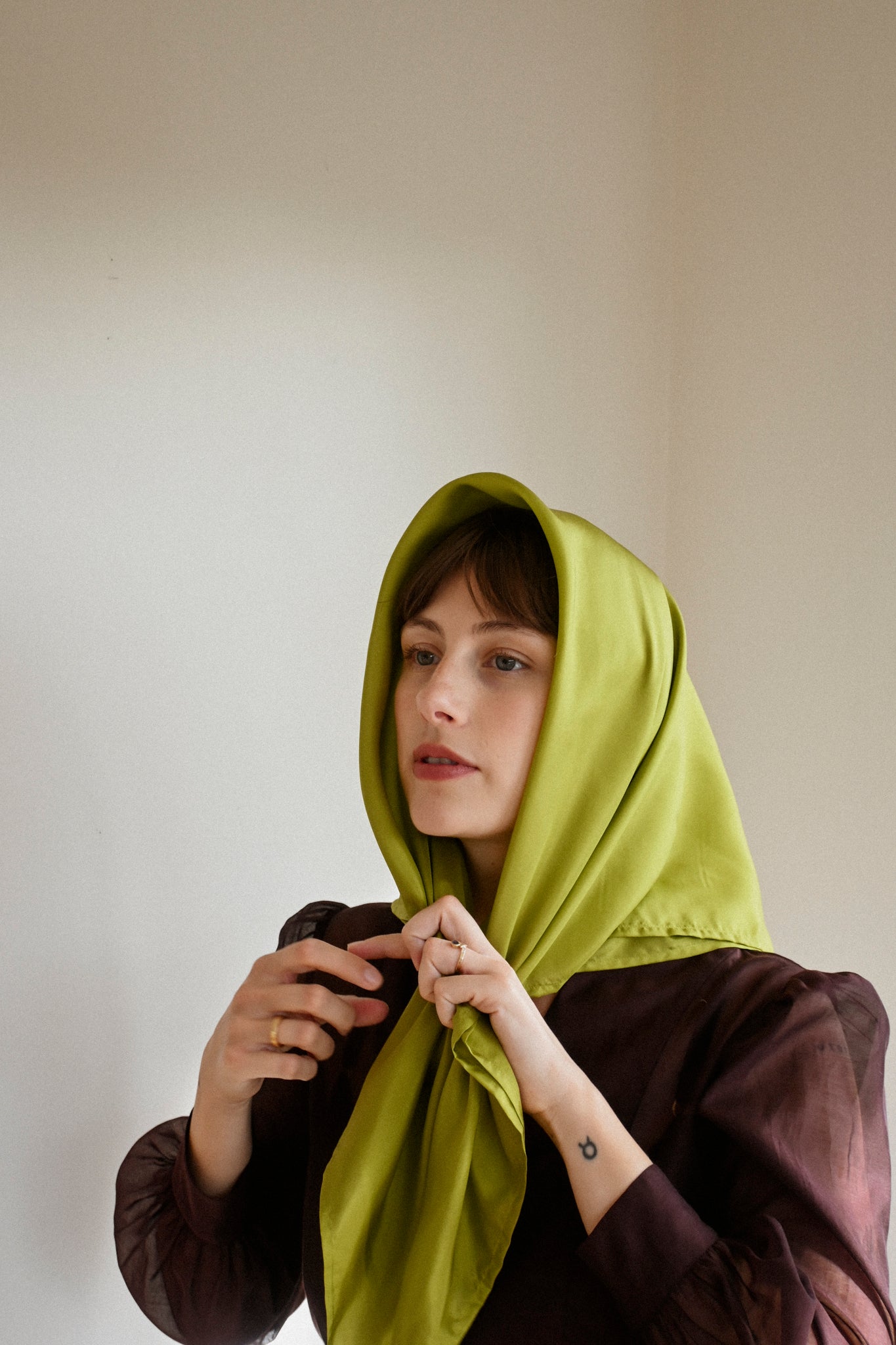 ANNIE - Silk Scarf - Charteuse