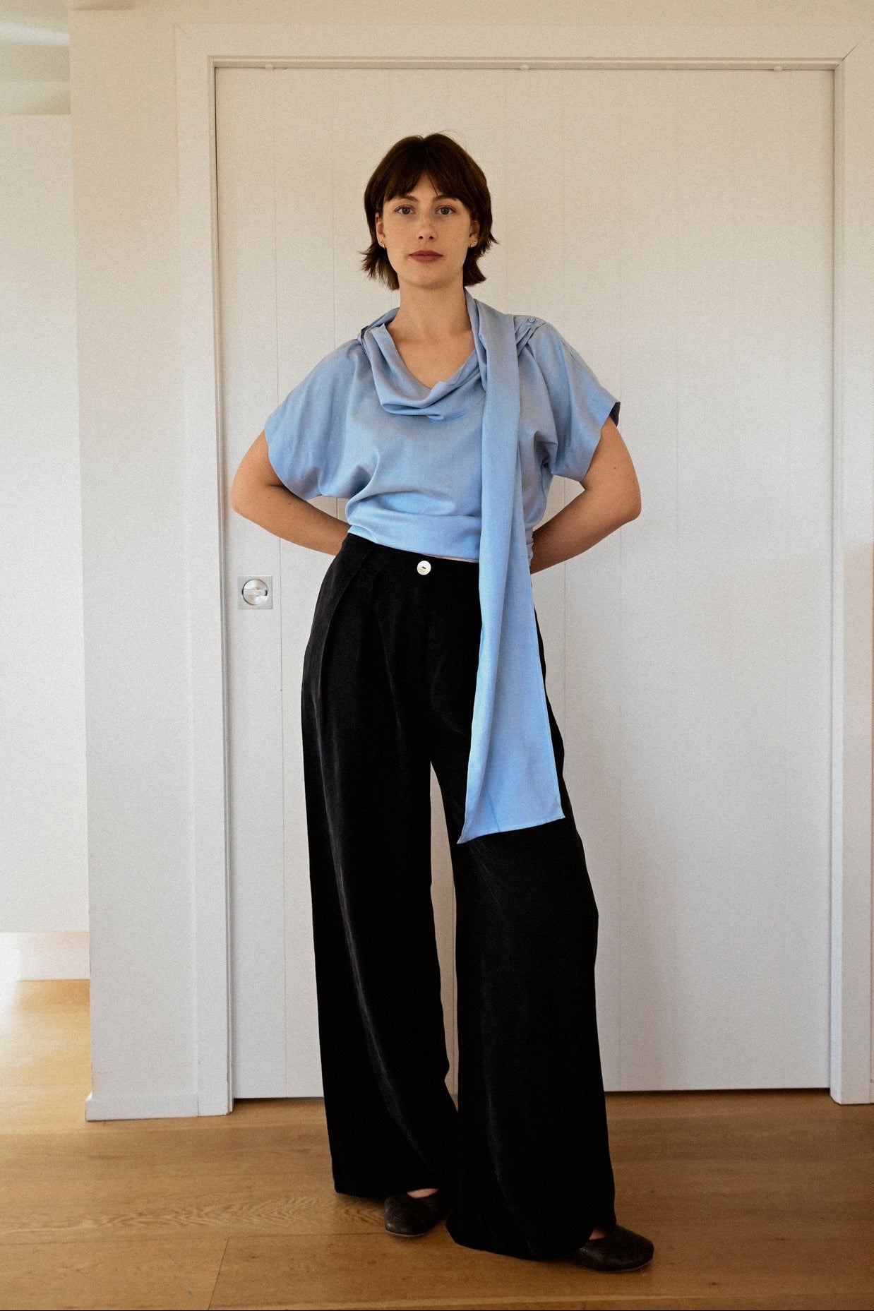 ANNIE - Soft Tailored Trouser - Ink Blue