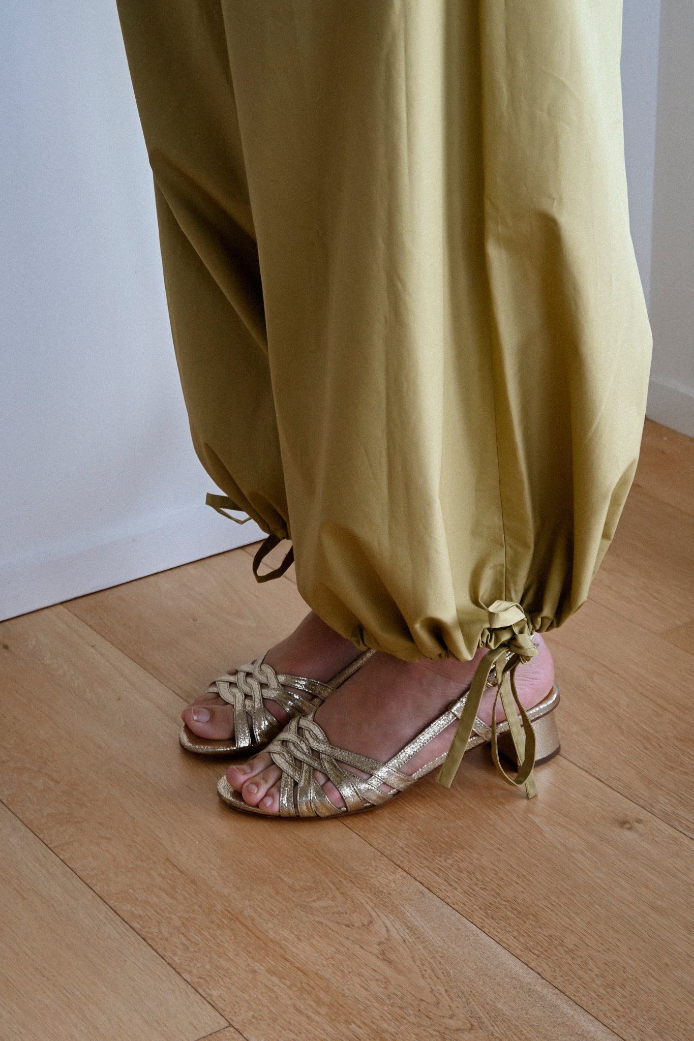 ANNIE - Miller Wide Leg Pant - Chartreuse