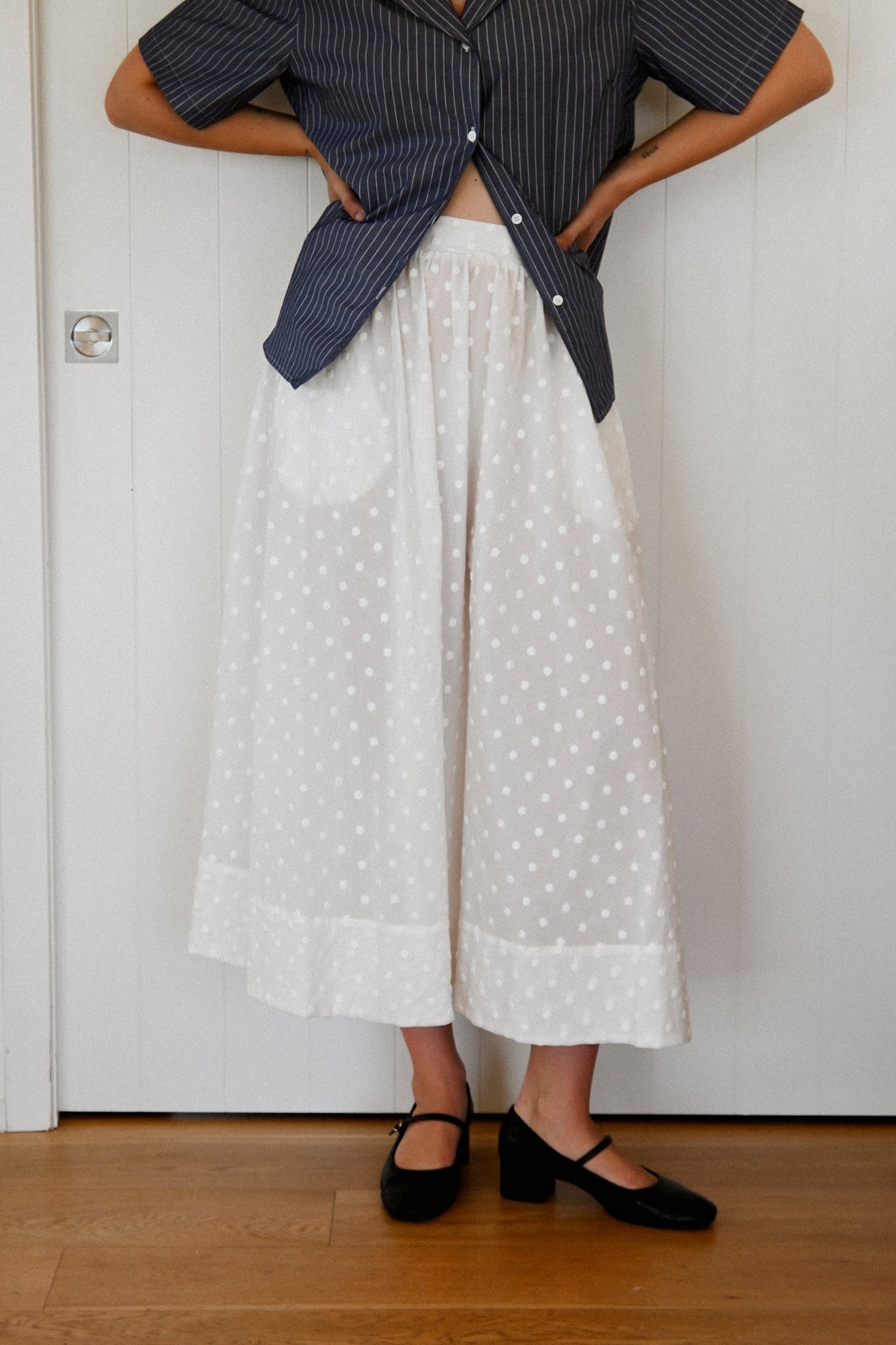 ANNIE - Rue Skirt – Embroidered White Spot