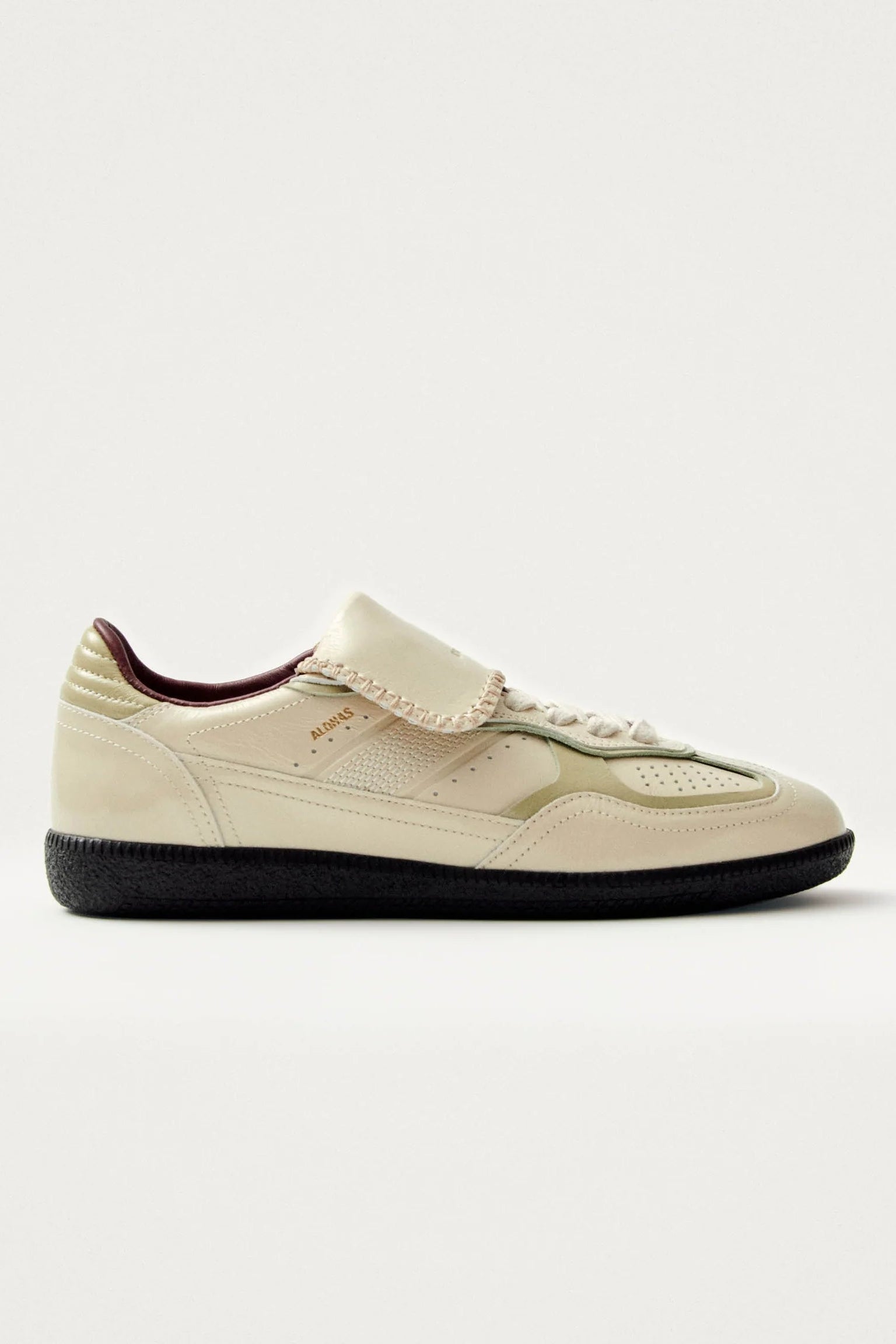 Alohas - Club Onix Cream Leather Sneakers