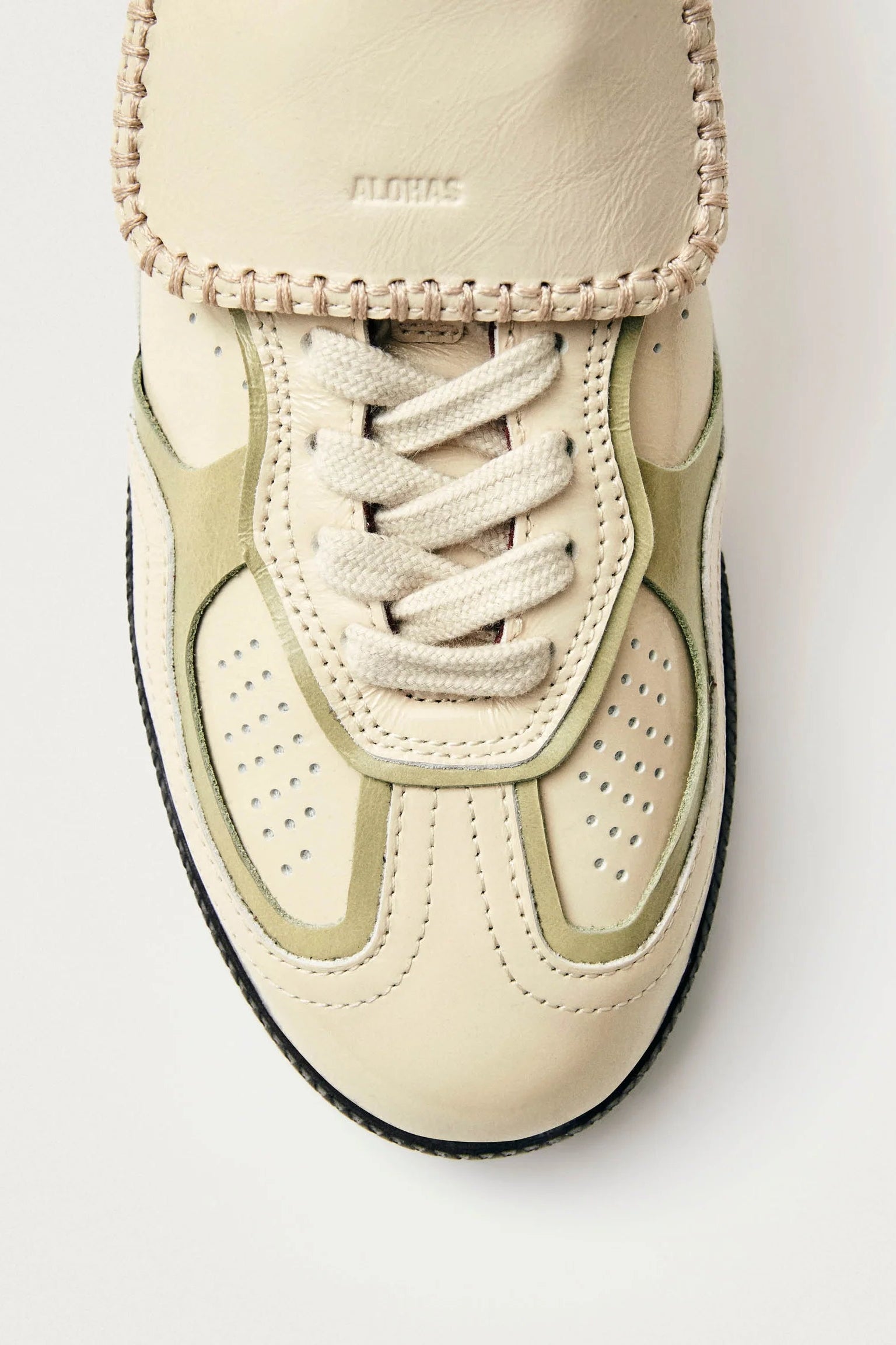 Alohas - Club Onix Cream Leather Sneakers
