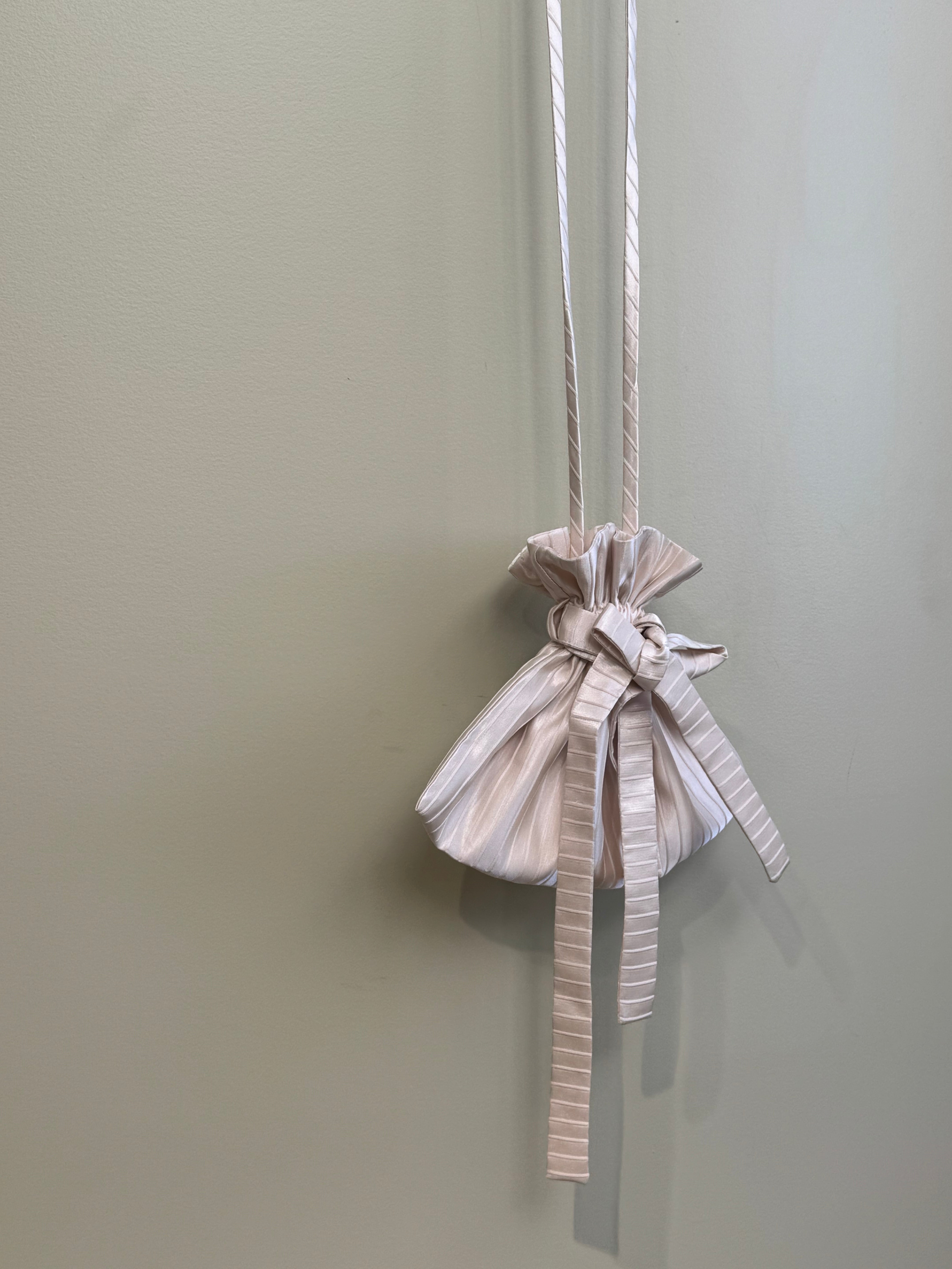 ANNIE - Sweetheart Pouch Bag - Cream stripe