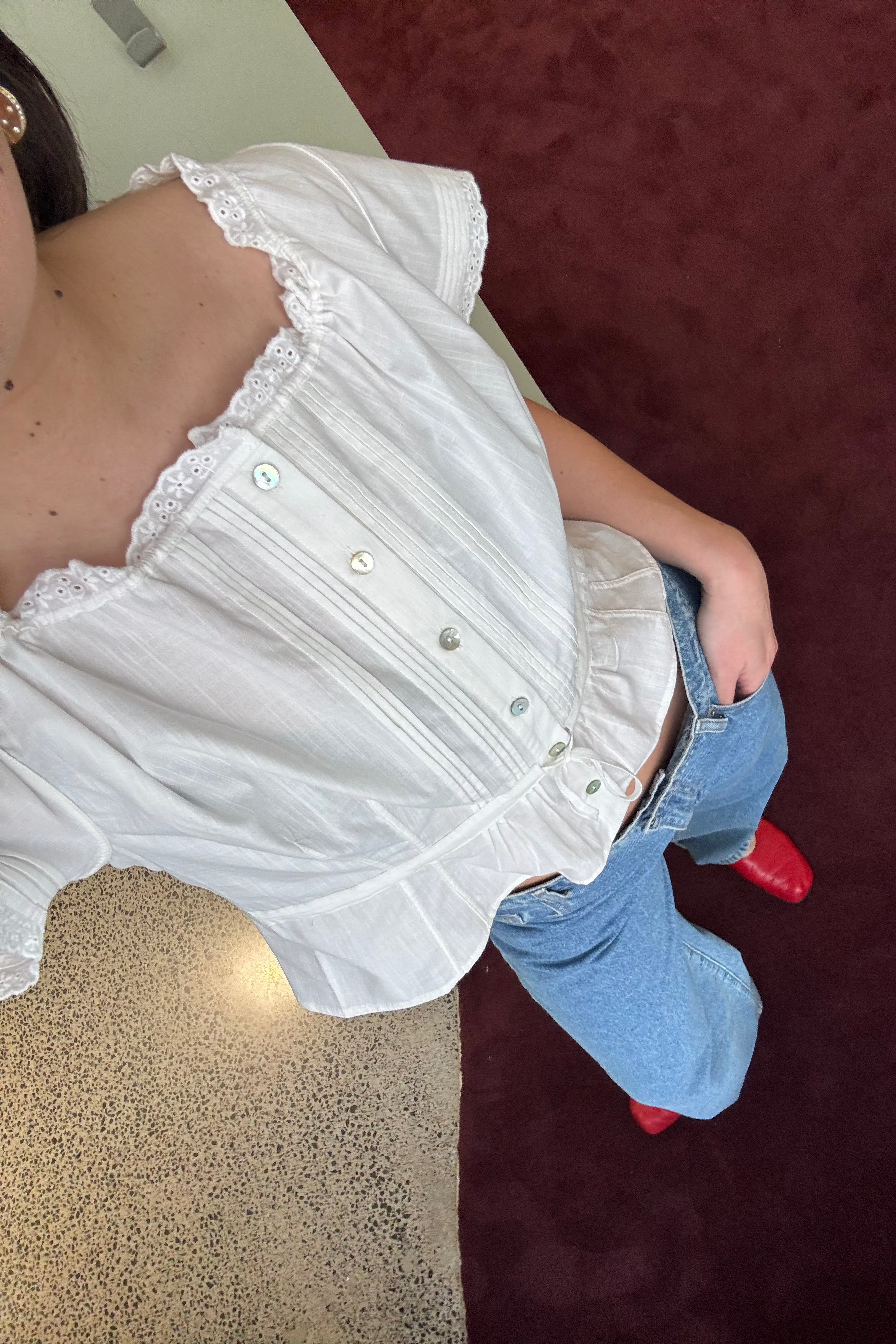 Olga Joan - Pintuck Blouse Bianca