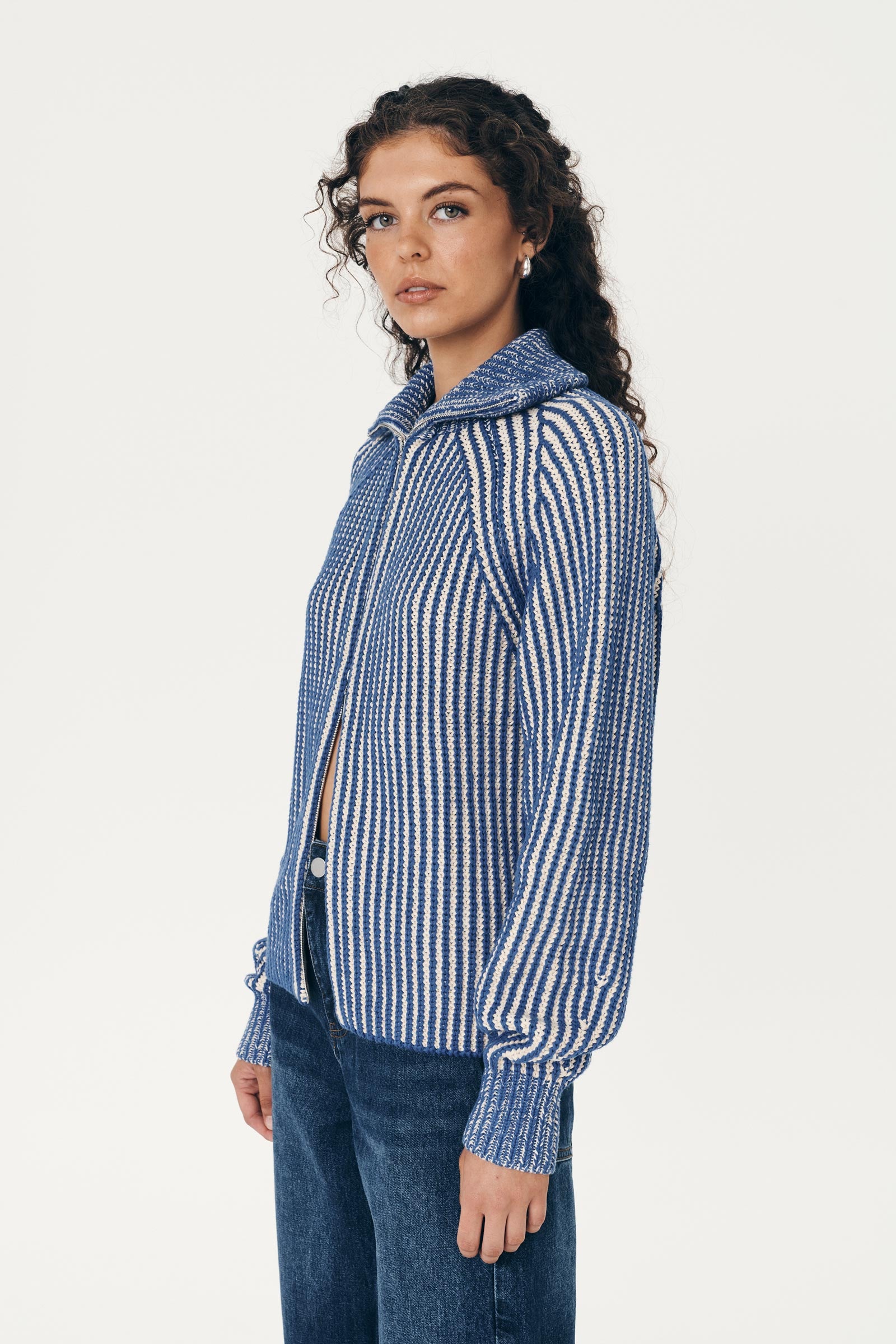 ROWIE - Markus Zip Knit Cardigan - Cobalt Creme