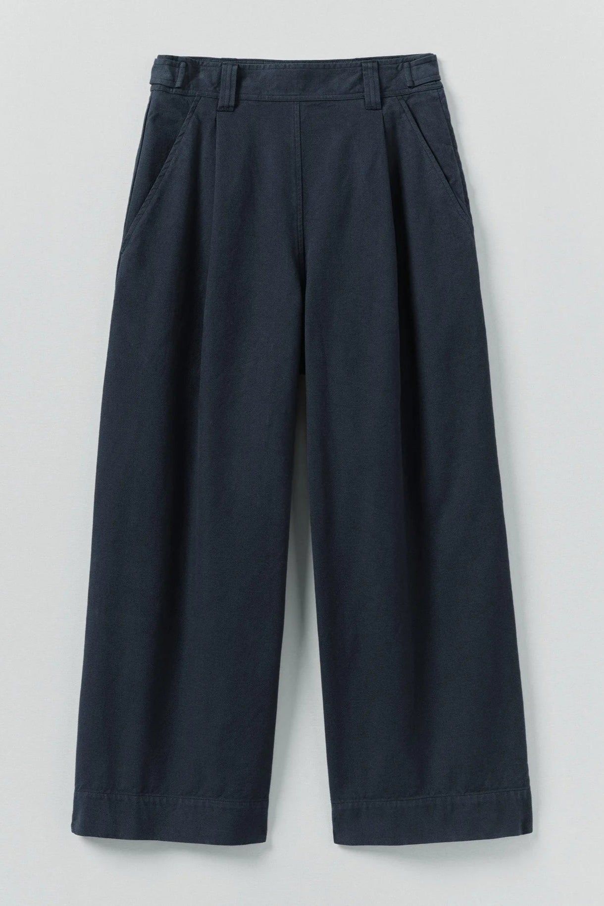 Toast - Cotton Canvas Pleat Front Trousers - Blue Navy