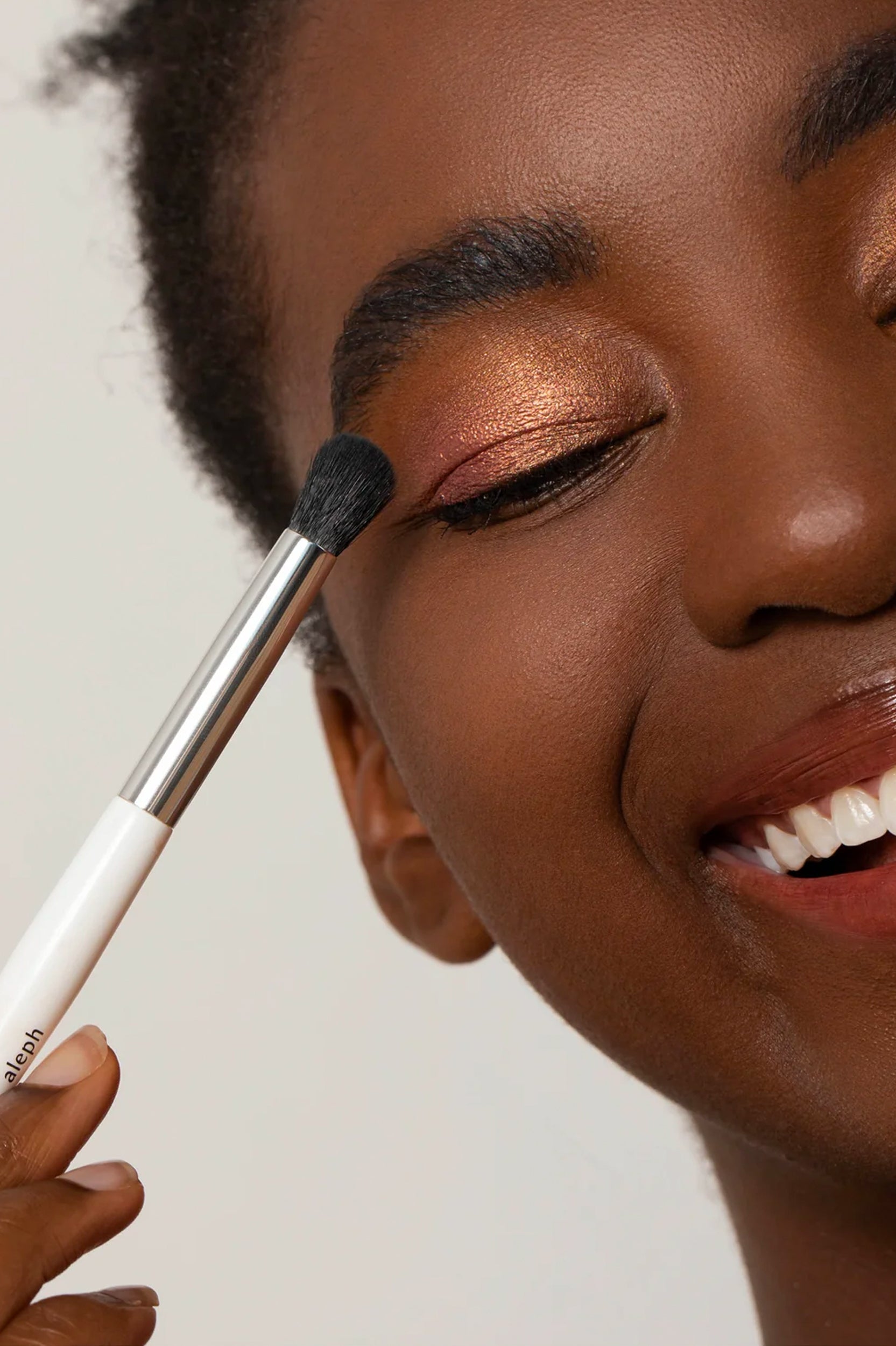 Aleph Beauty - Eye Blender Brush