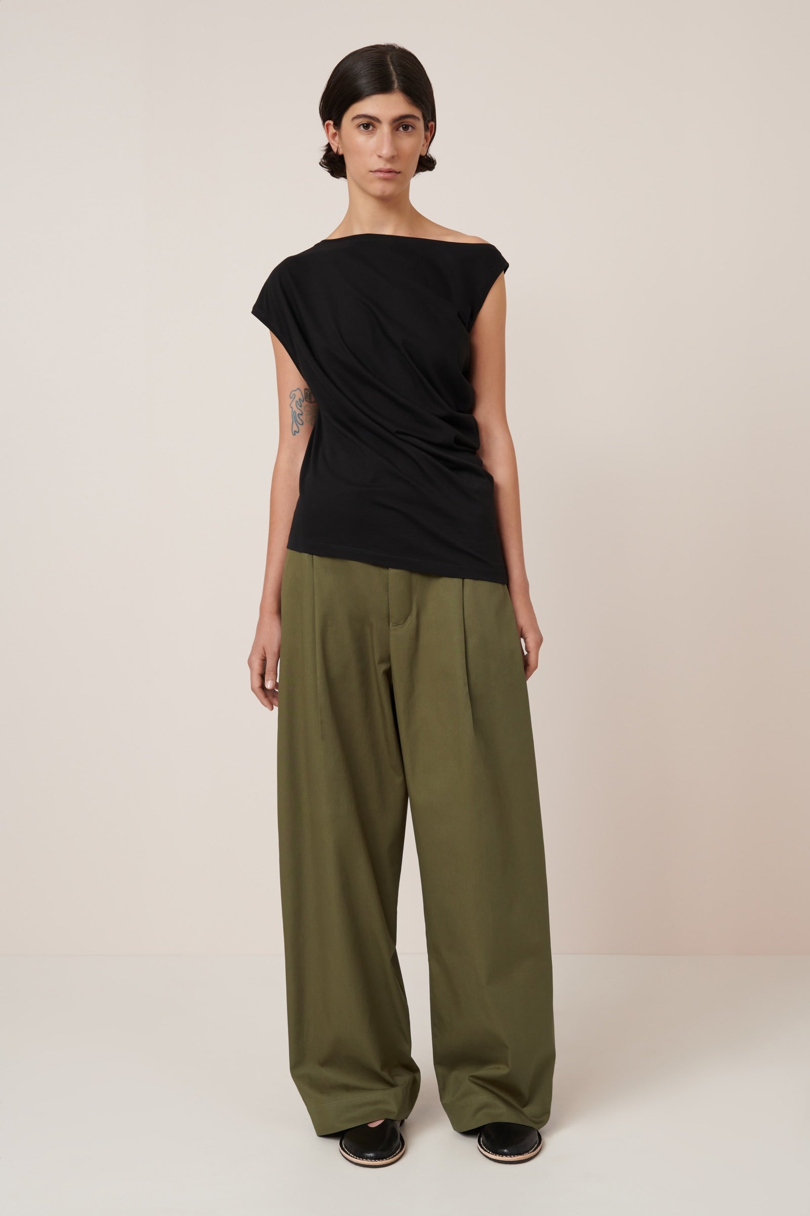 Kowtow - Asymmetric Top - Black