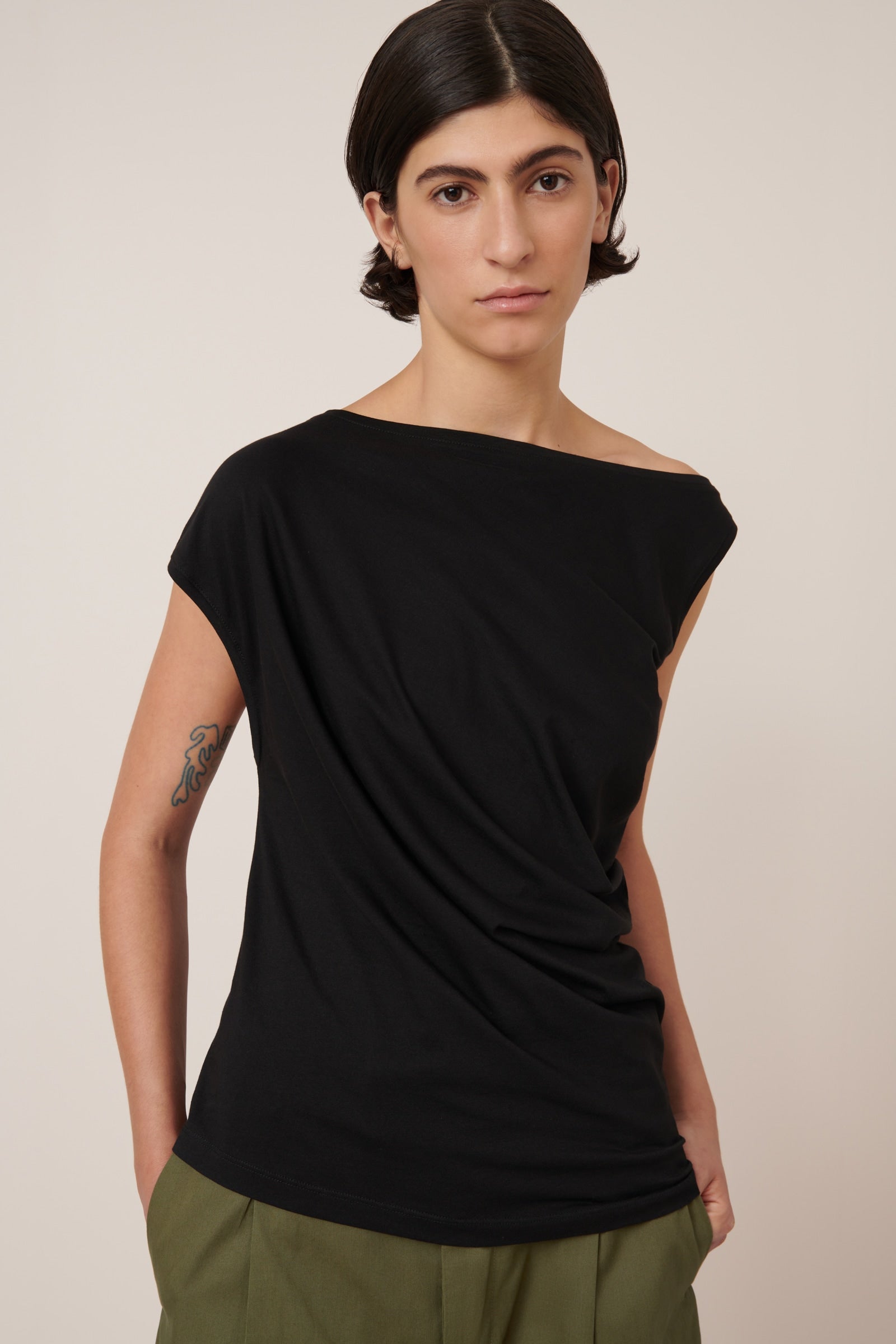 Kowtow - Asymmetric Top - Black