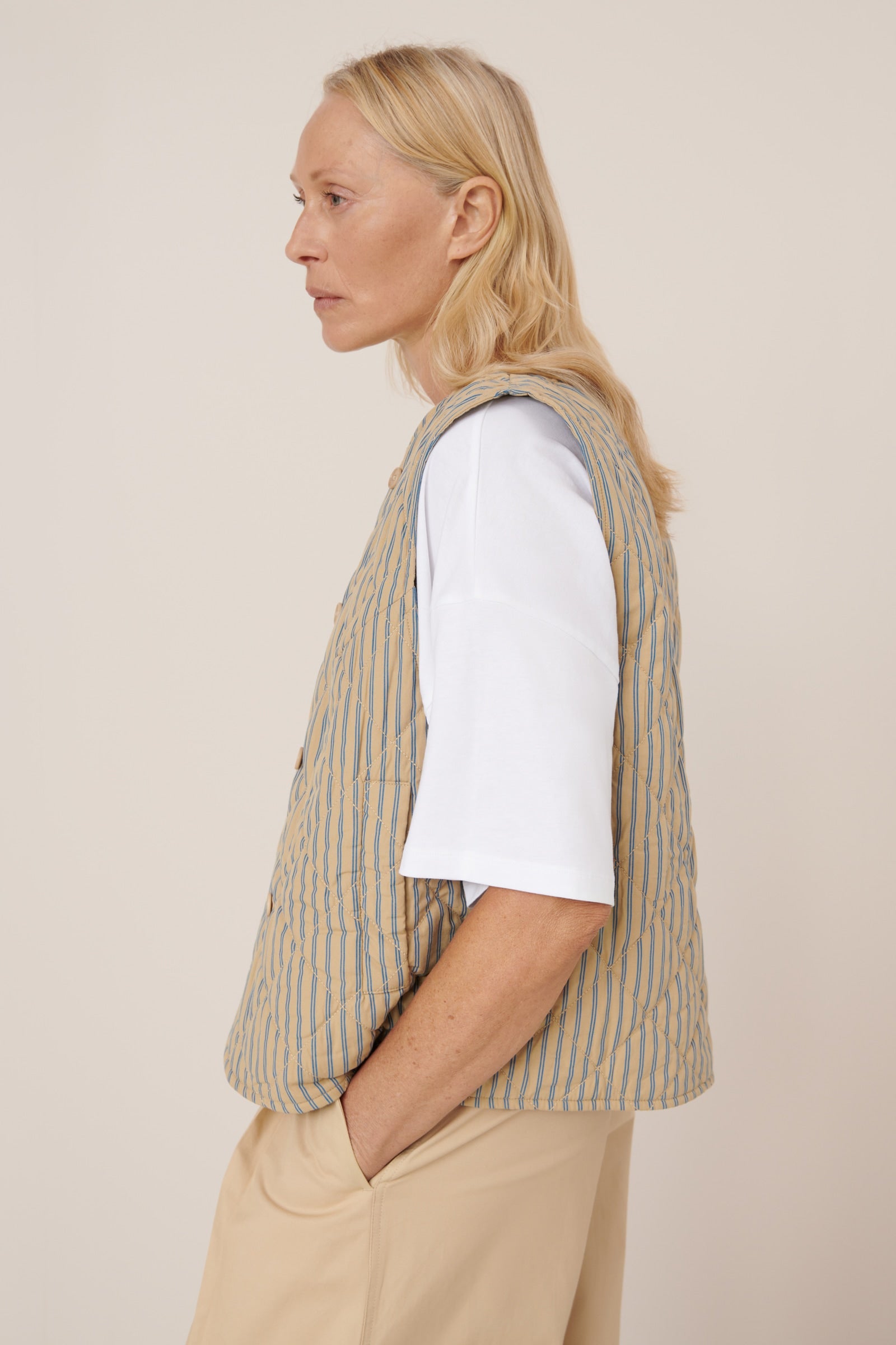 Kowtow – Axis Vest – Double Pinstripe