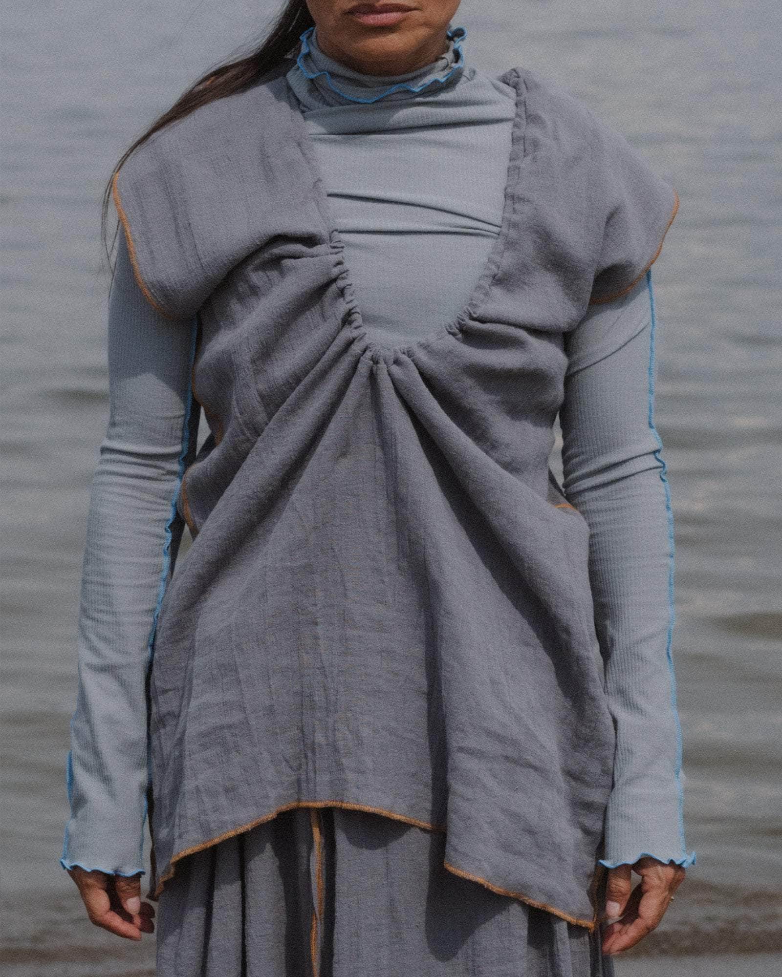 Baserange - Max Top - Crinkle Linen - Baylon Grey/Yellow