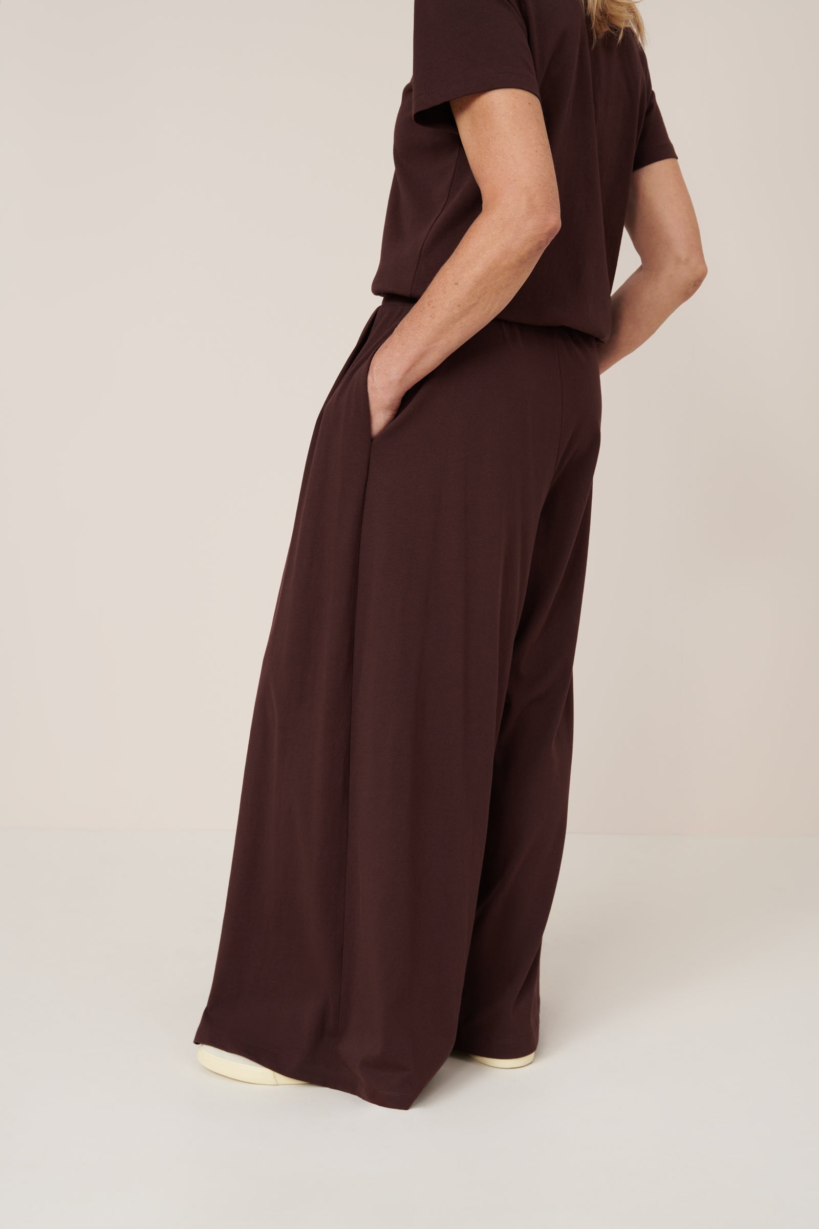 Kowtow - Drape Pant - Mahogany