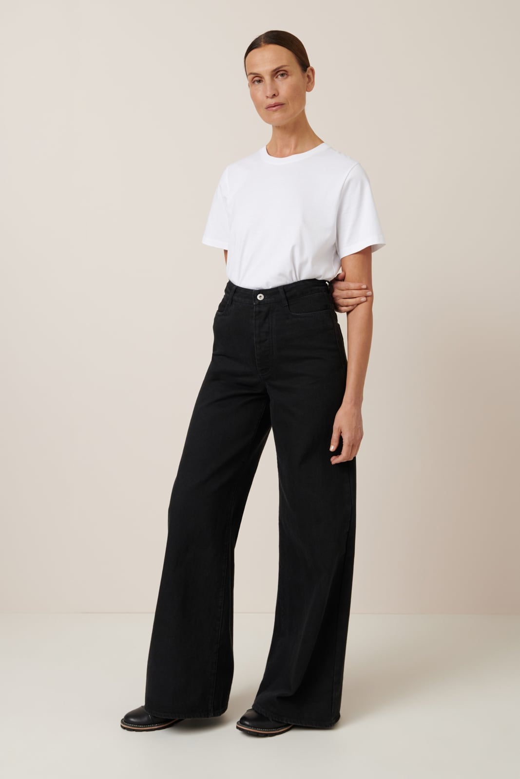 LAST ONE | Kowtow - High Puddle Jeans - Black Denim