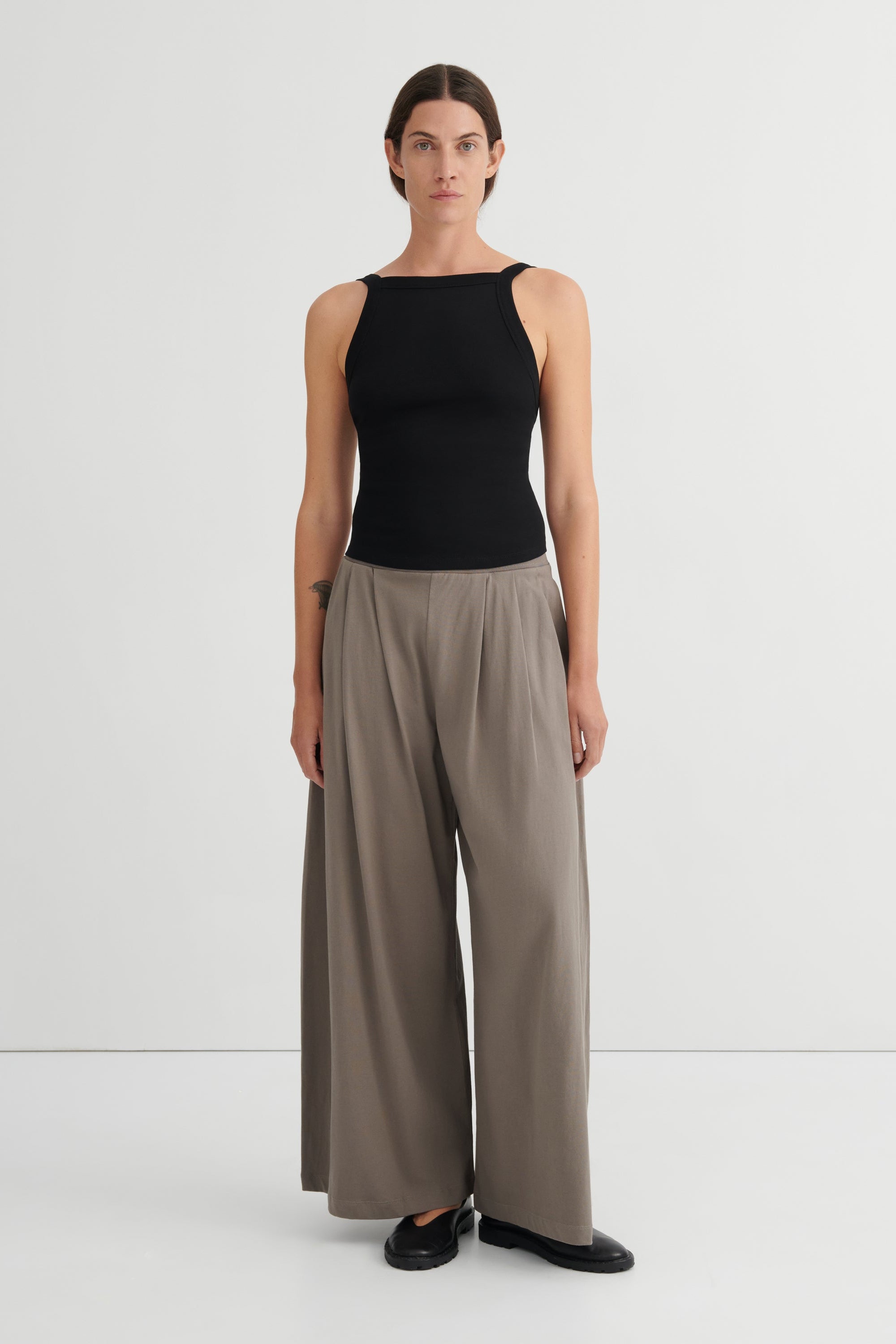 Kowtow - Low Back Cami - Black