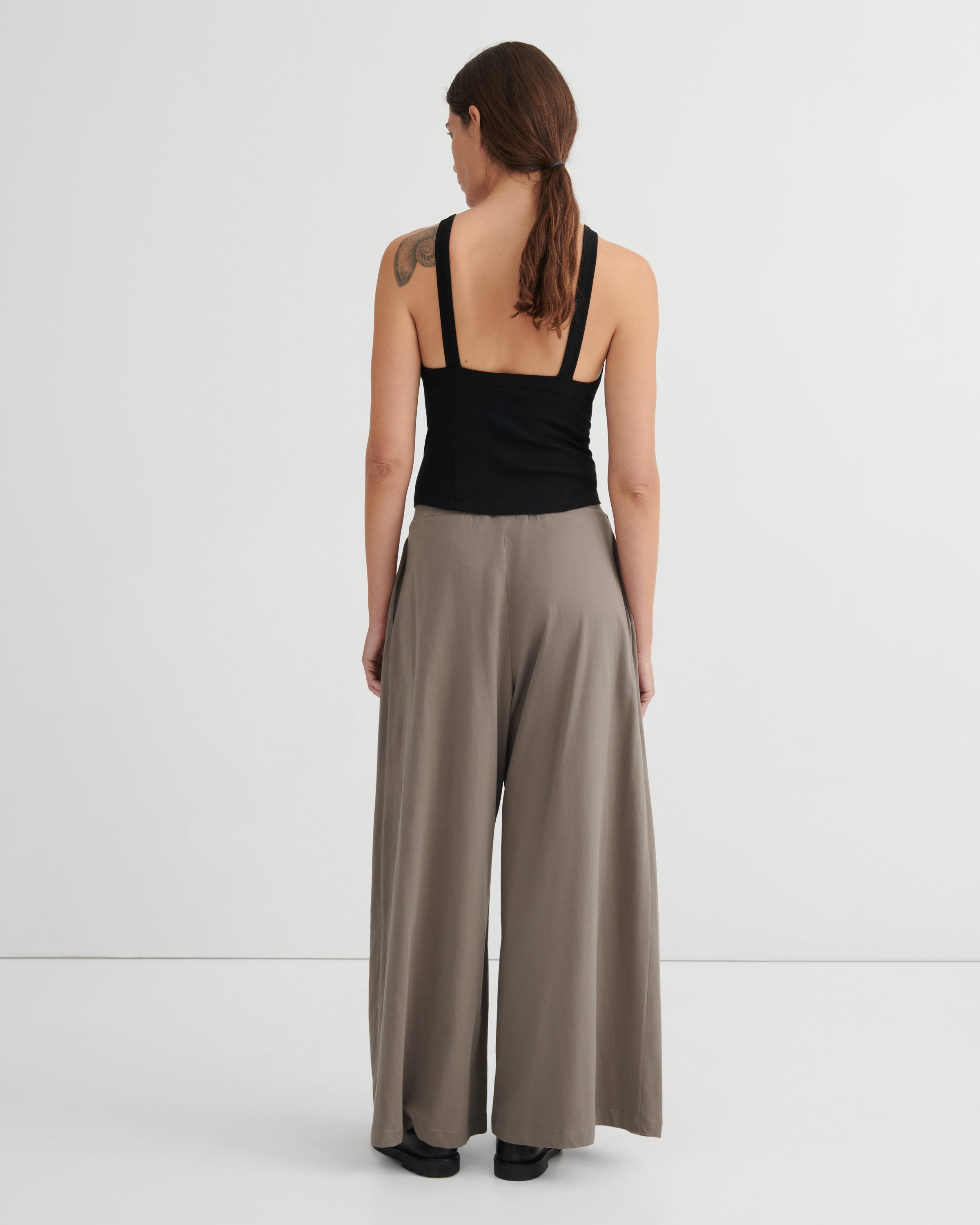 Kowtow - Low Back Cami - Black