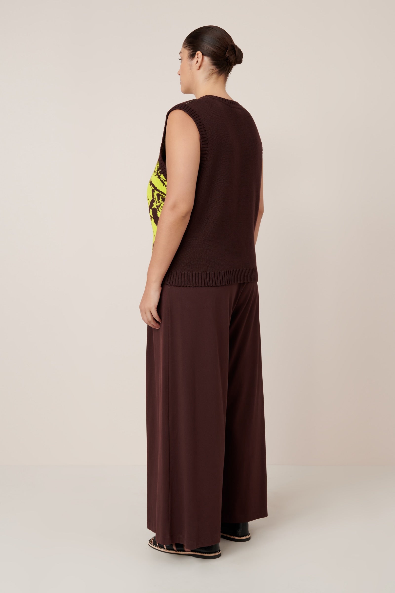 Kowtow - Wingspan Vest - Mahogany