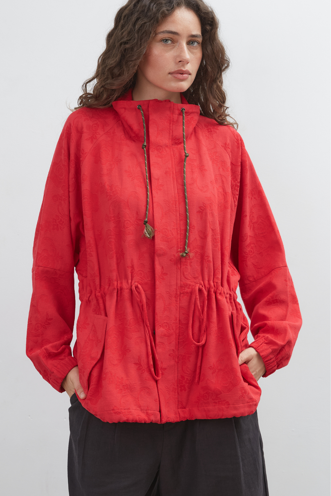 Commonplace - Wayfinder Pull In Jacket - Red
