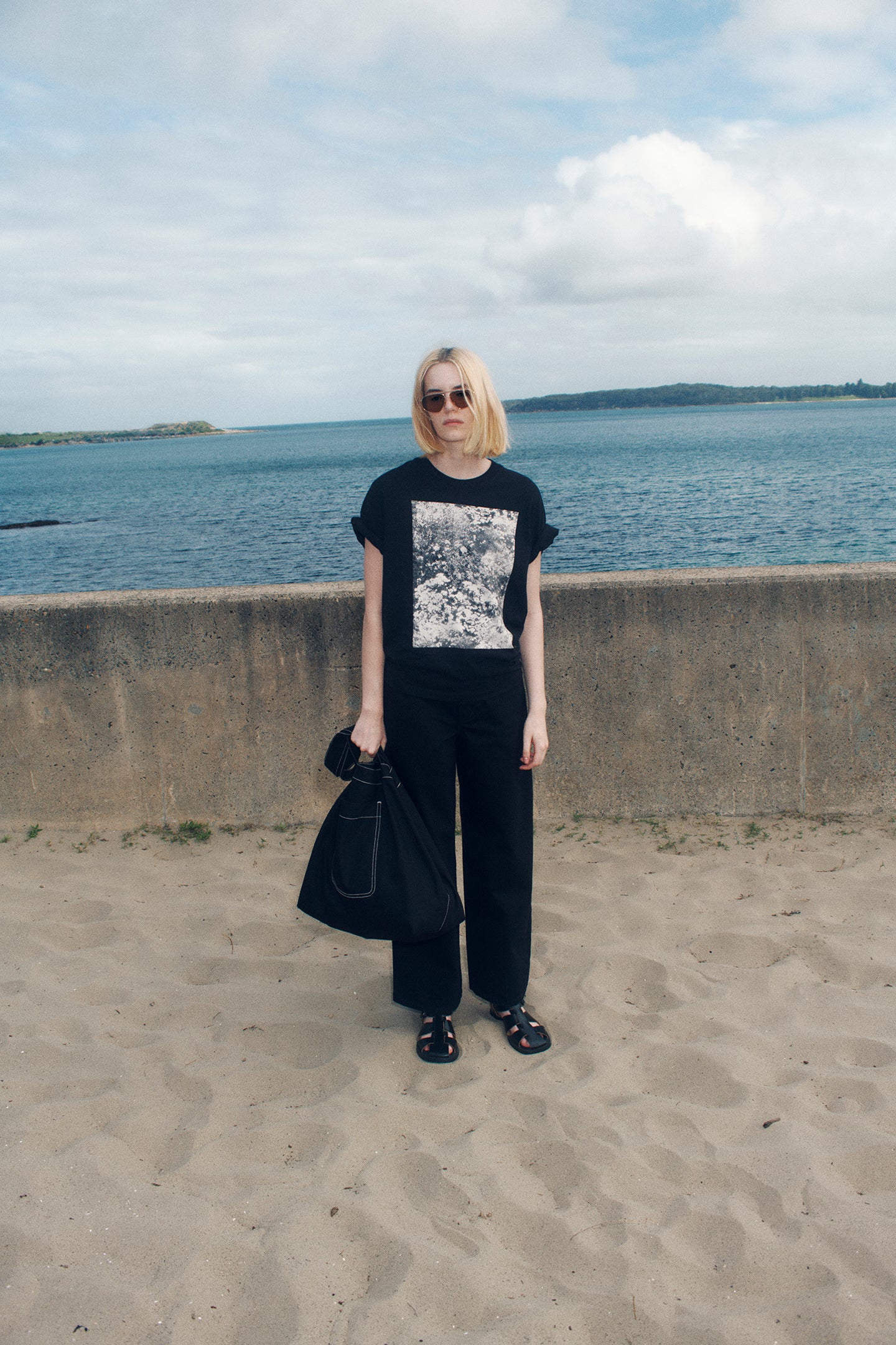 Kowtow - Monochrome Tee - Black