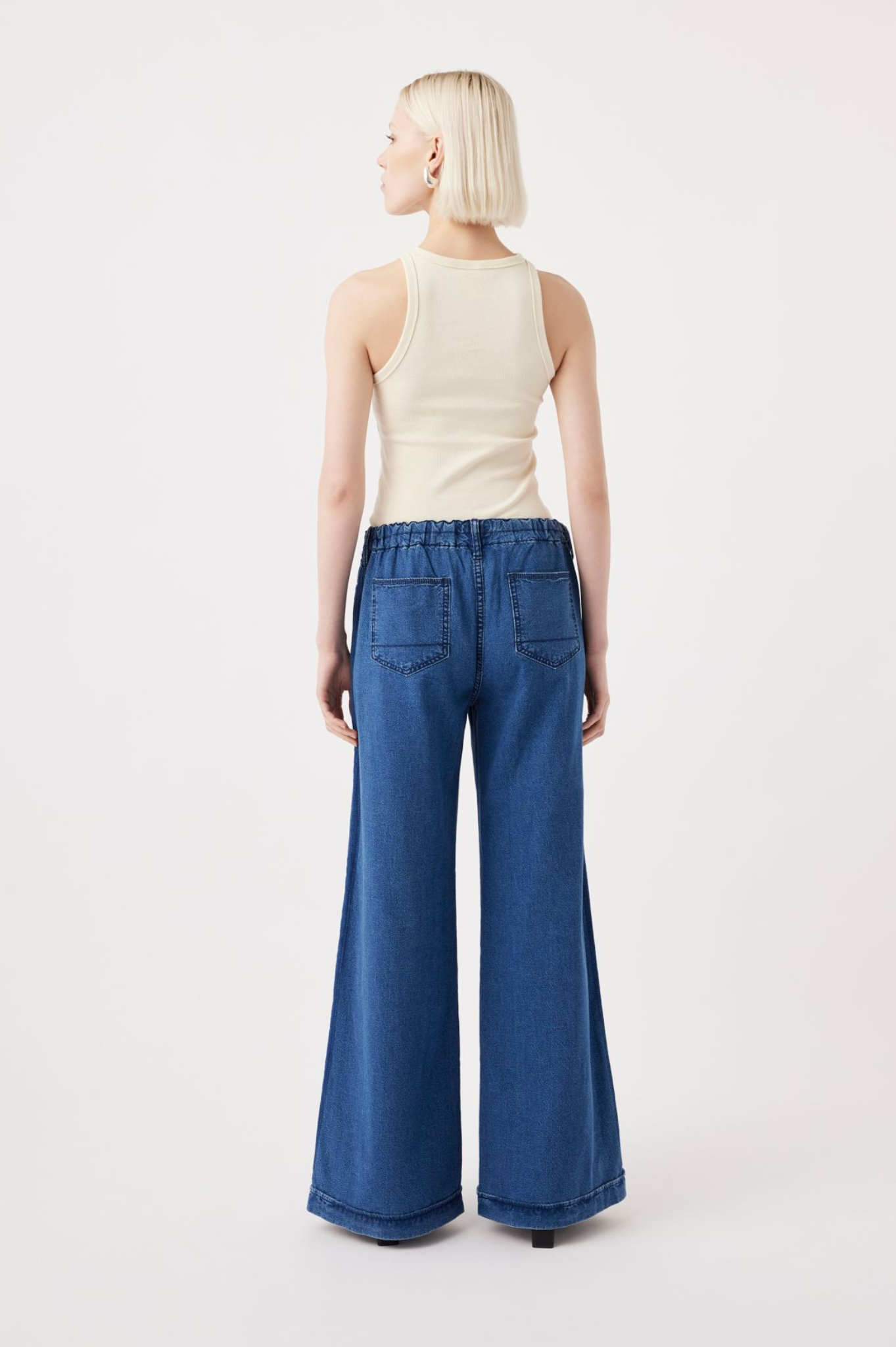 Outland Denim - Leigh Mid Wide Long - Moderna Blue