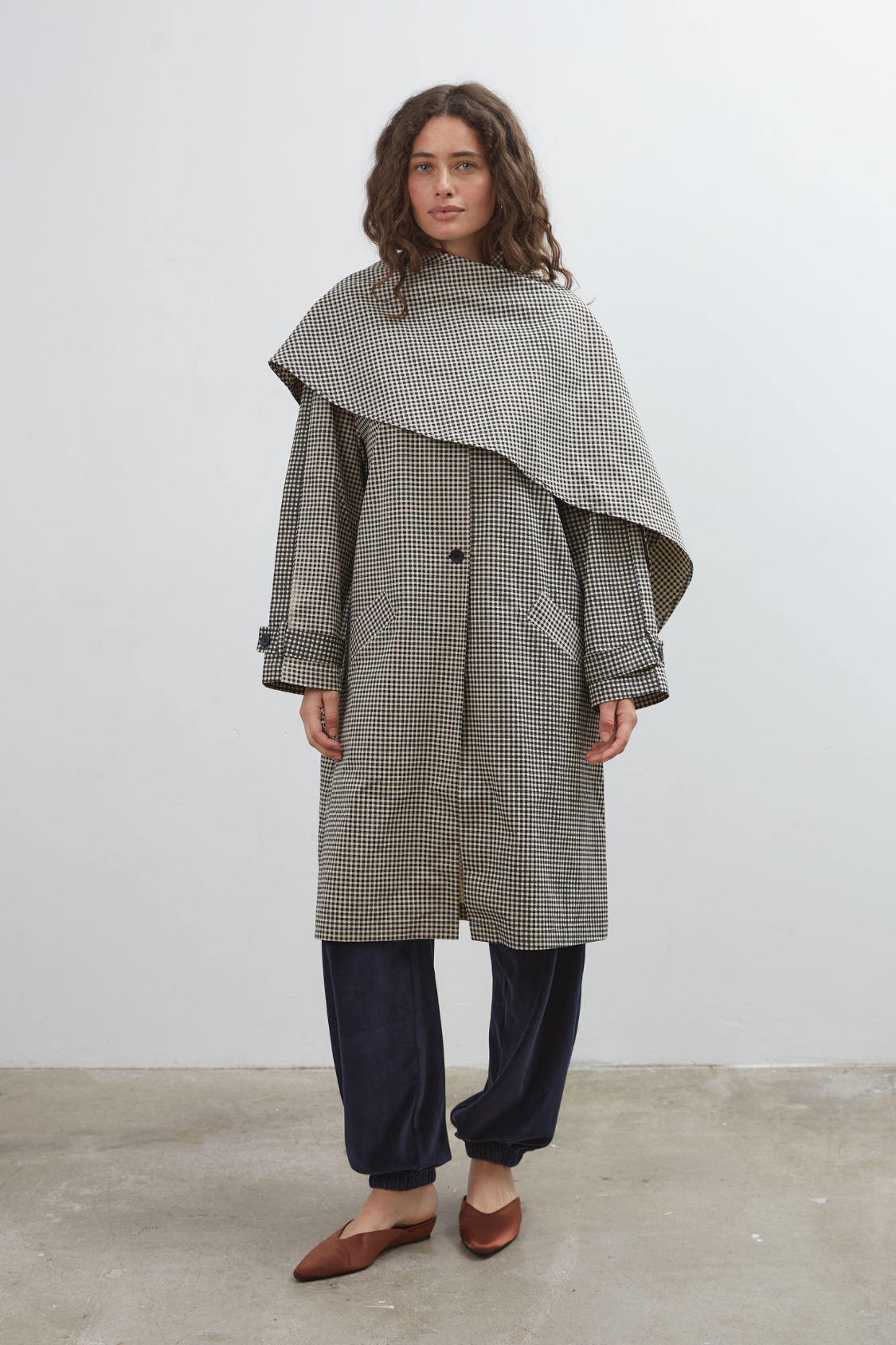 Commonplace - Lady Gingham Trench - Black White