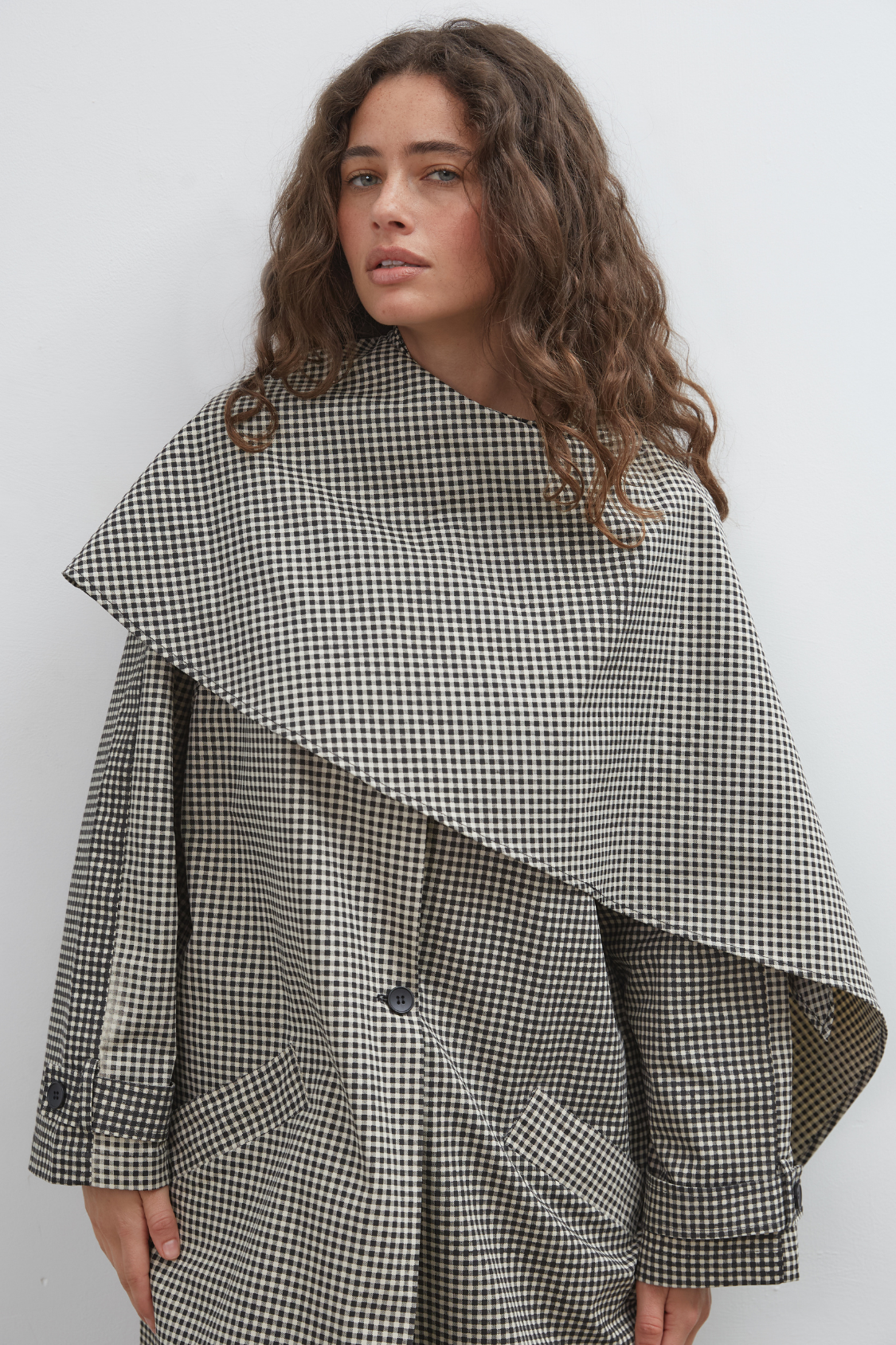 Commonplace - Lady Gingham Trench - Black White