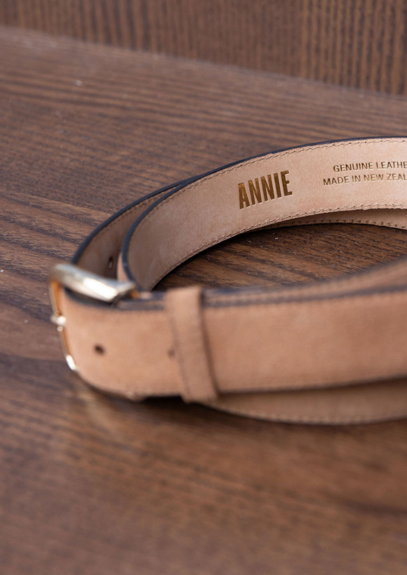 Annie - Line Leather Belt - Tan Suede