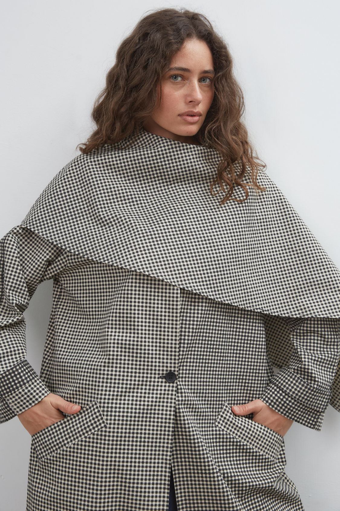Commonplace - Lady Gingham Trench - Black White