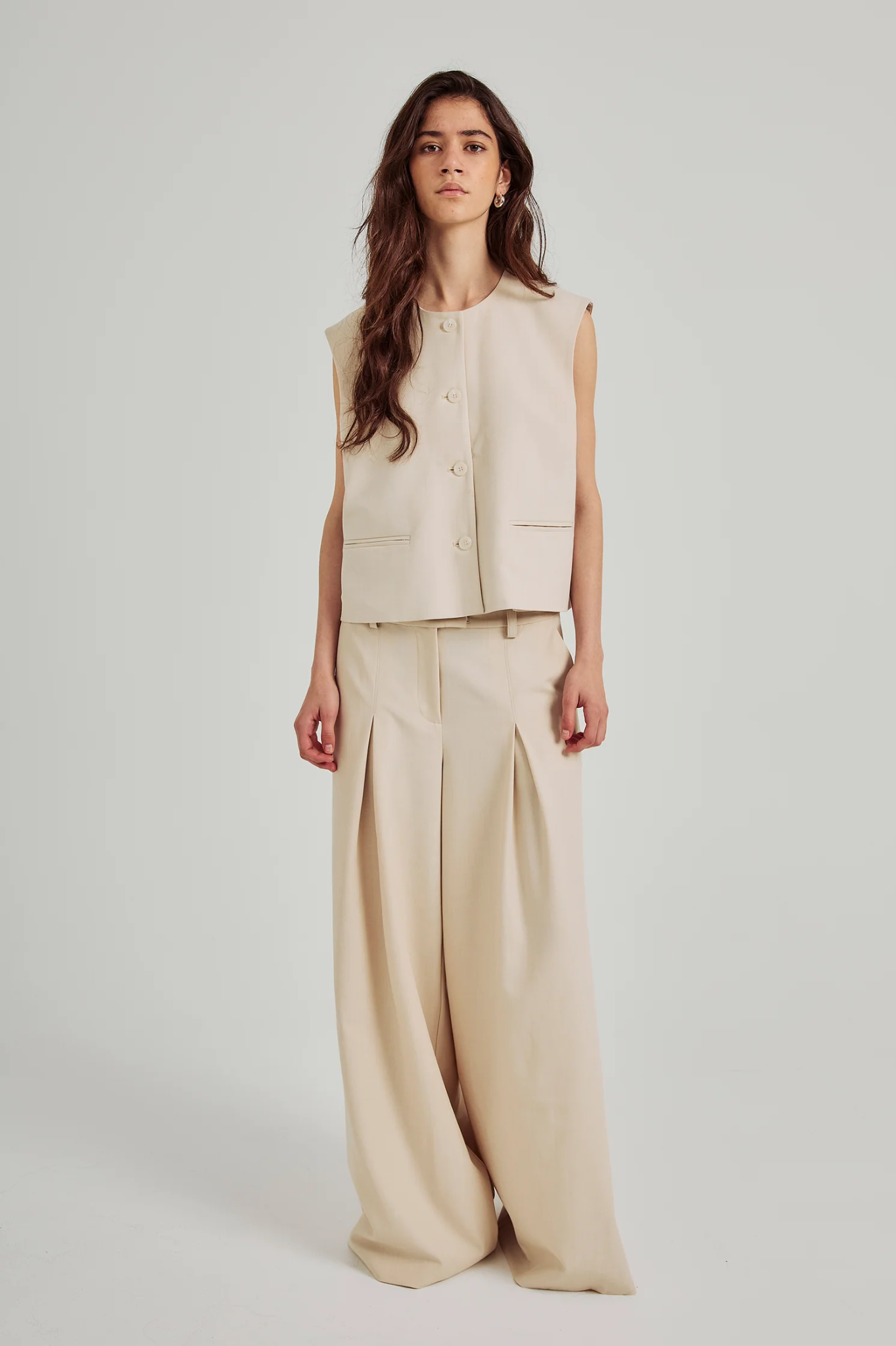 Norr - Kamin Cropped Waistcoat - Beige