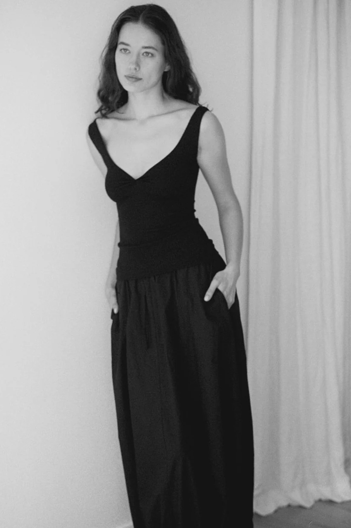 Dominique Healy - Jill Tank - Black