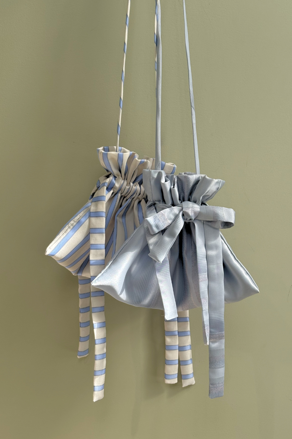 Annie - Sweetheart Pouch Bag - Blue Silver