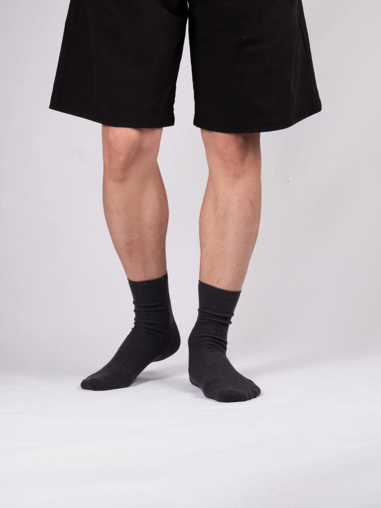 Common Garden - Fine Ribbed Cotton Socks - Charcoal