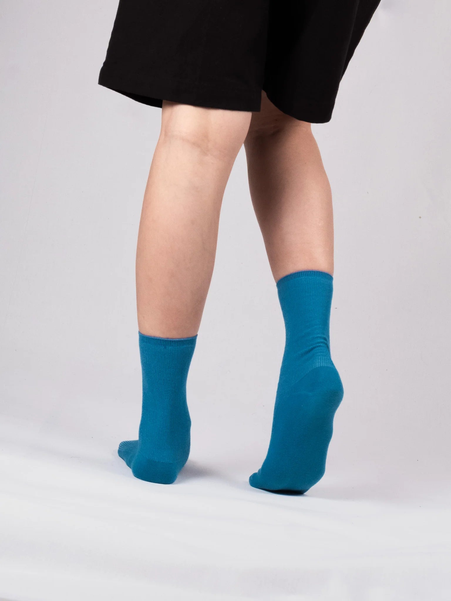 Common Garden - Fine Ribbed Cotton Socks - Classic Blue